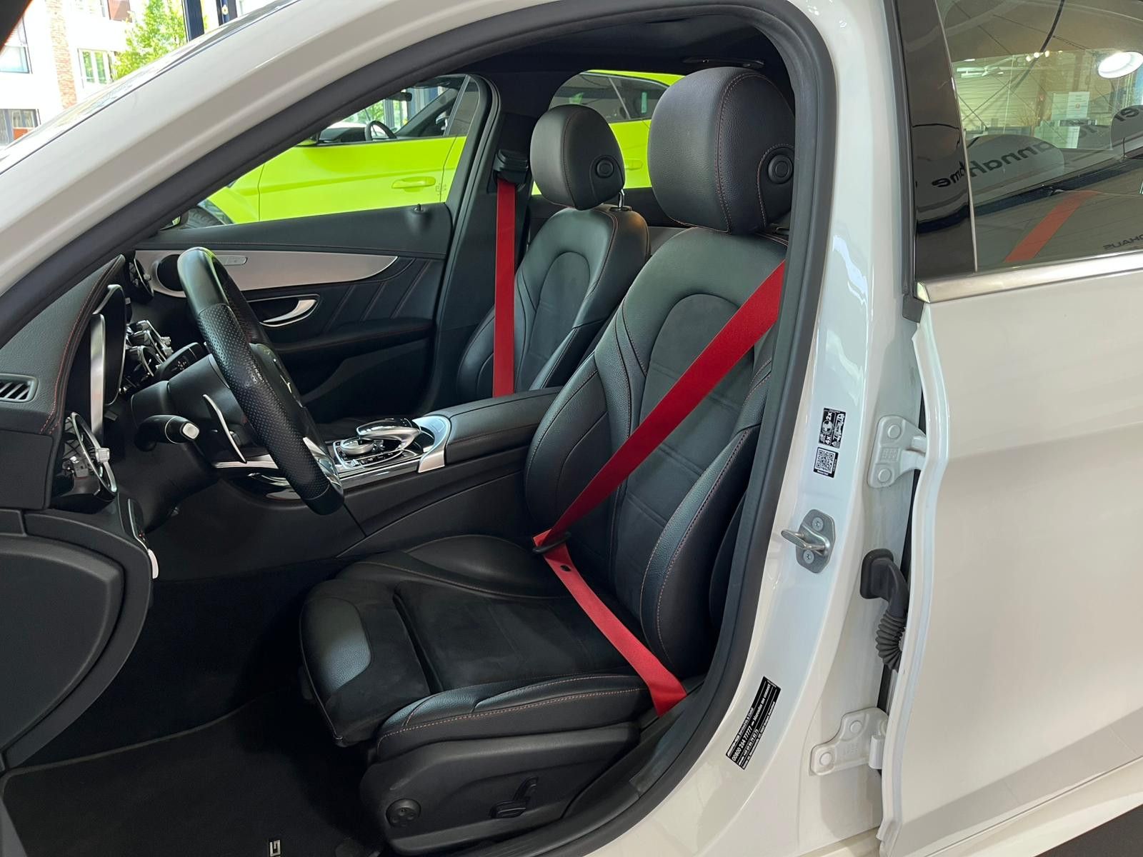 Fahrzeugabbildung Mercedes-Benz C 43 AMG 4Matic*PANO*ALCANTARA*RFK*