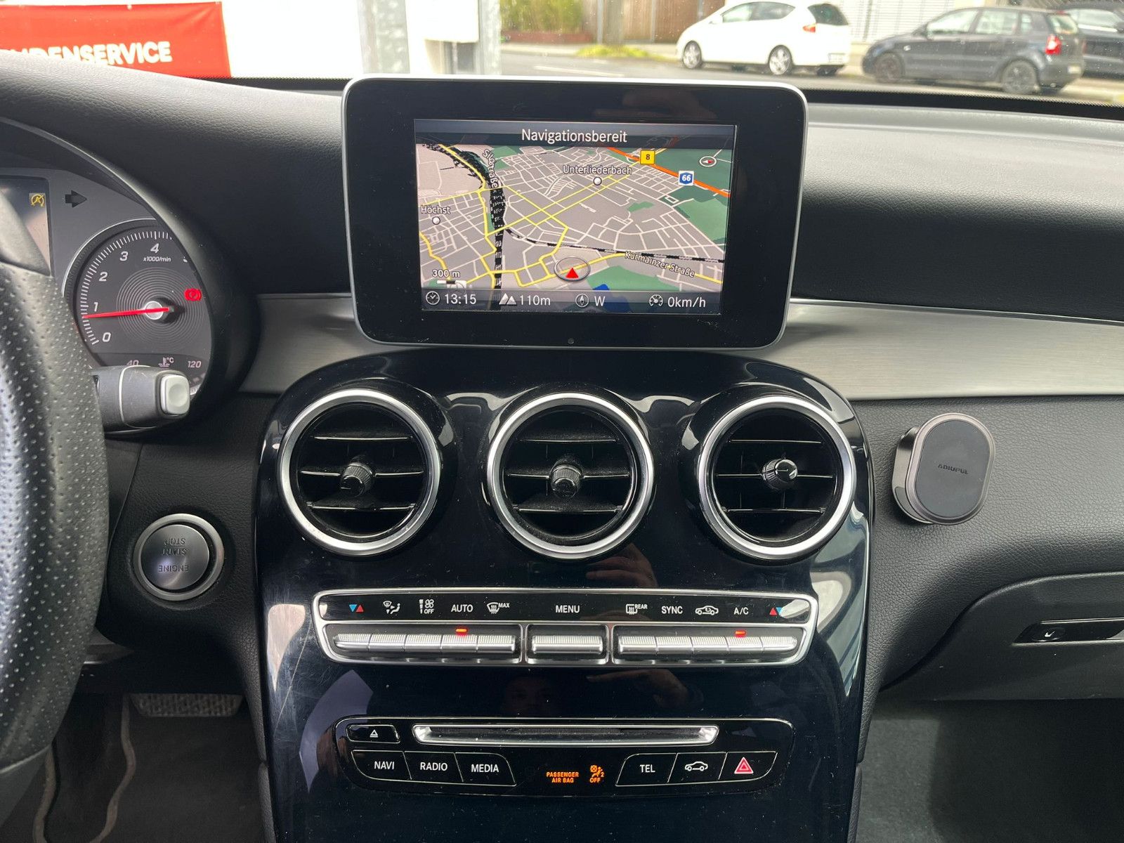 Fahrzeugabbildung Mercedes-Benz GLC 250 4Matic*NAVI*PDC*RFK*