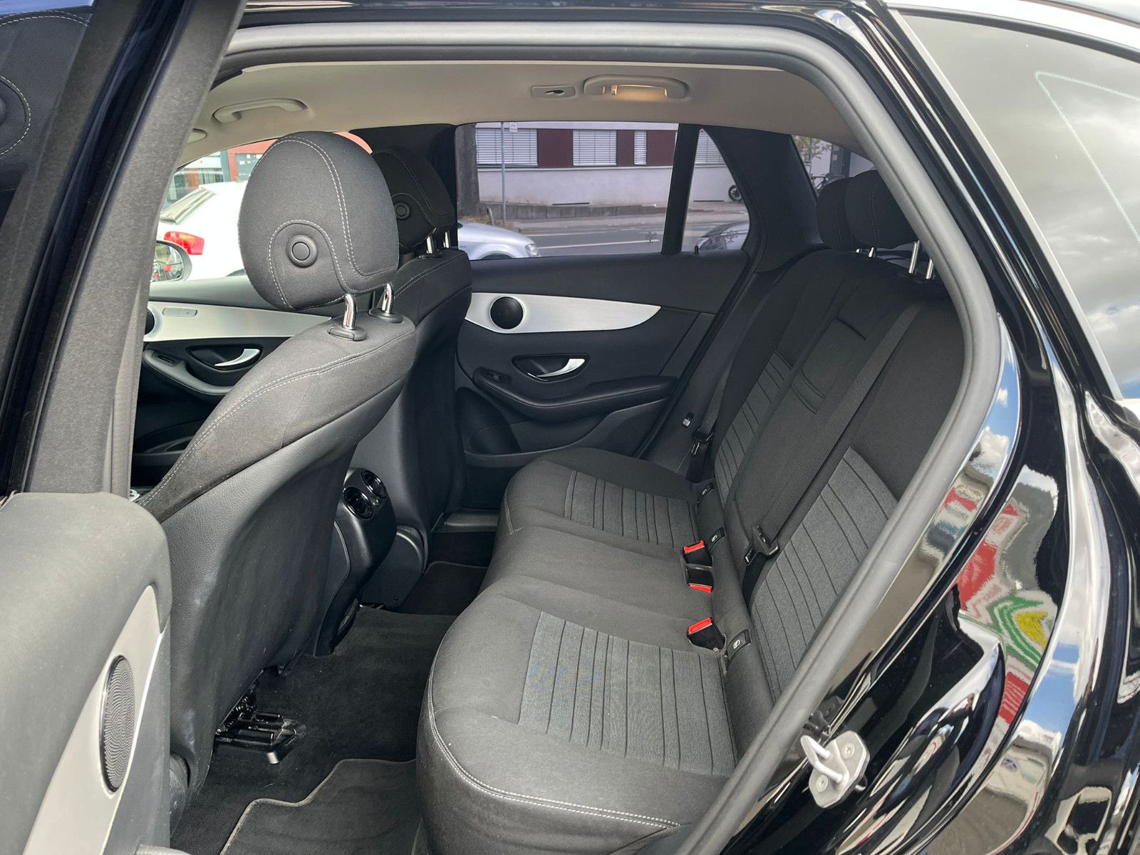 Fahrzeugabbildung Mercedes-Benz GLC 250 4Matic*NAVI*PDC*RFK*