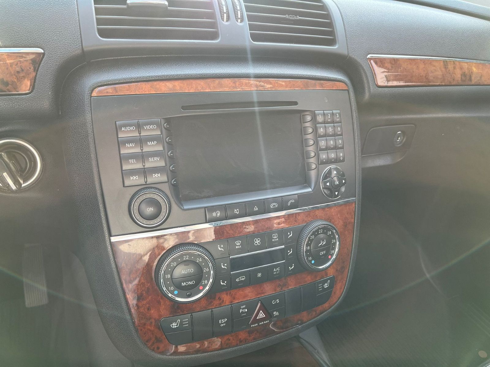 Fahrzeugabbildung Mercedes-Benz R 320 CDI 4Matic*PANO*LEDER*NAVI*