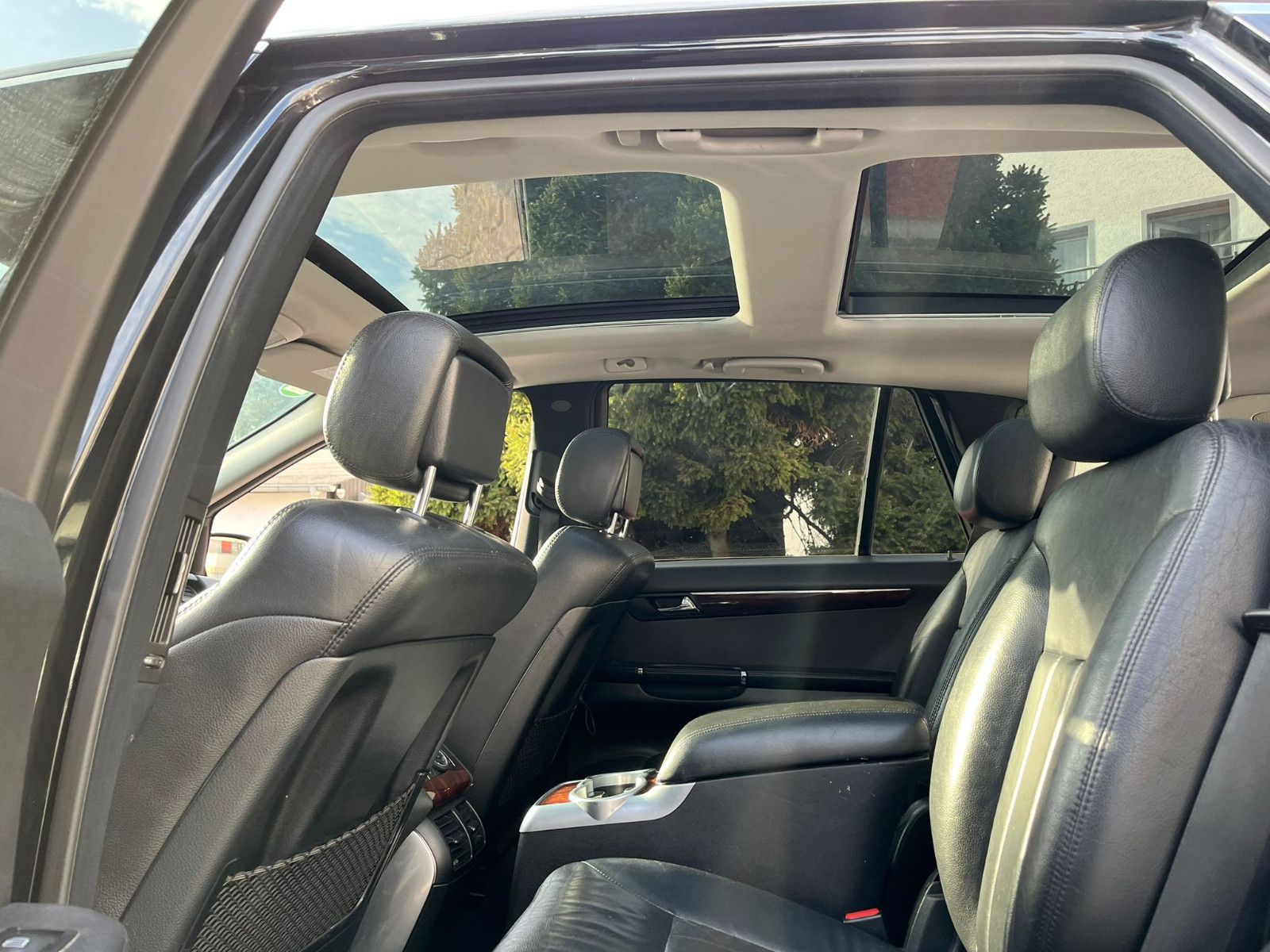 Fahrzeugabbildung Mercedes-Benz R 320 CDI 4Matic*PANO*LEDER*NAVI*