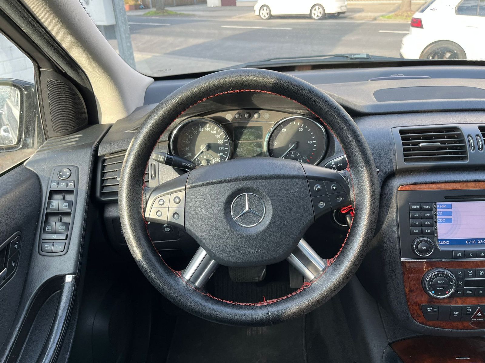 Fahrzeugabbildung Mercedes-Benz R 320 CDI 4Matic*PANO*LEDER*NAVI*