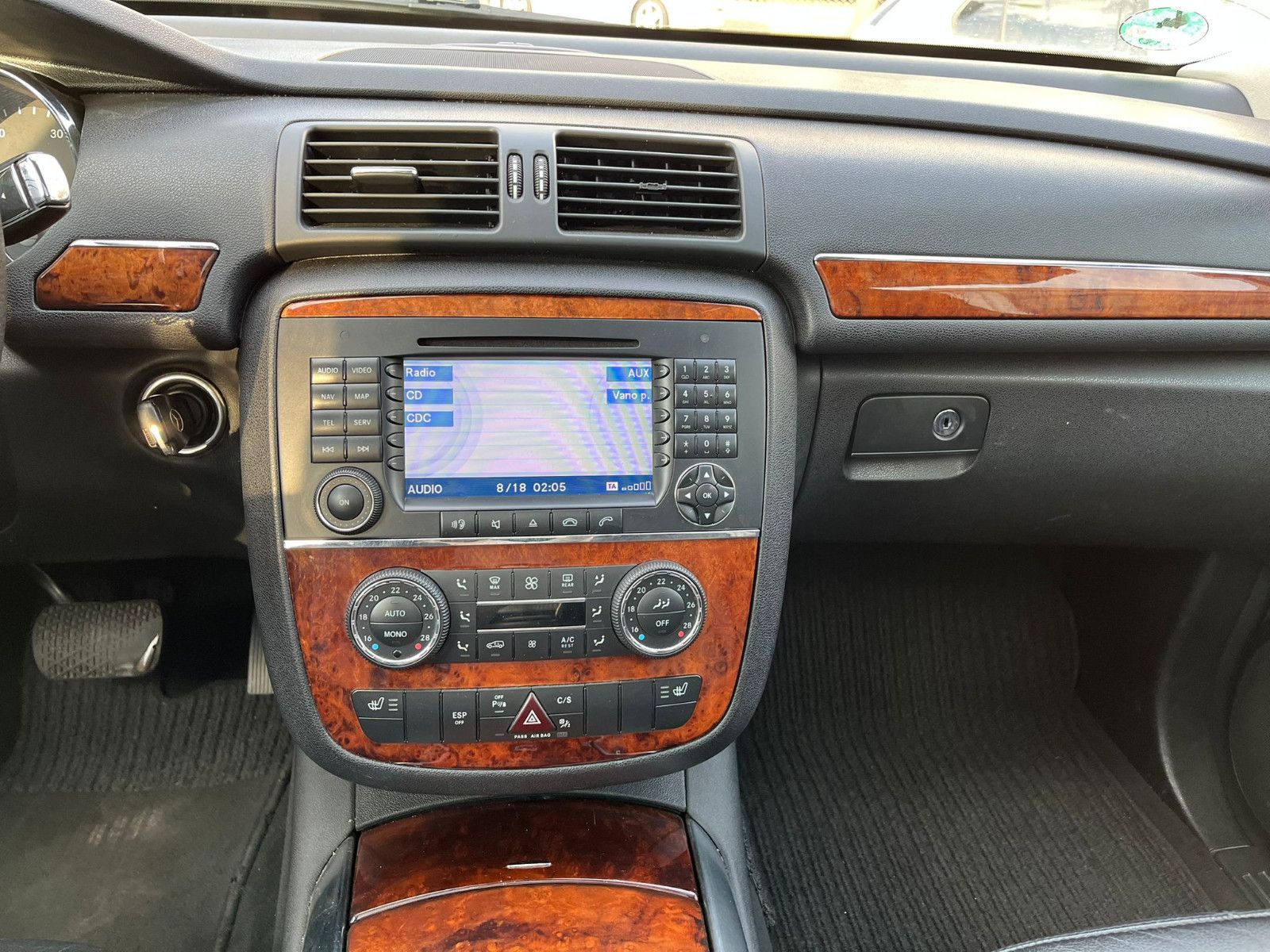 Fahrzeugabbildung Mercedes-Benz R 320 CDI 4Matic*PANO*LEDER*NAVI*