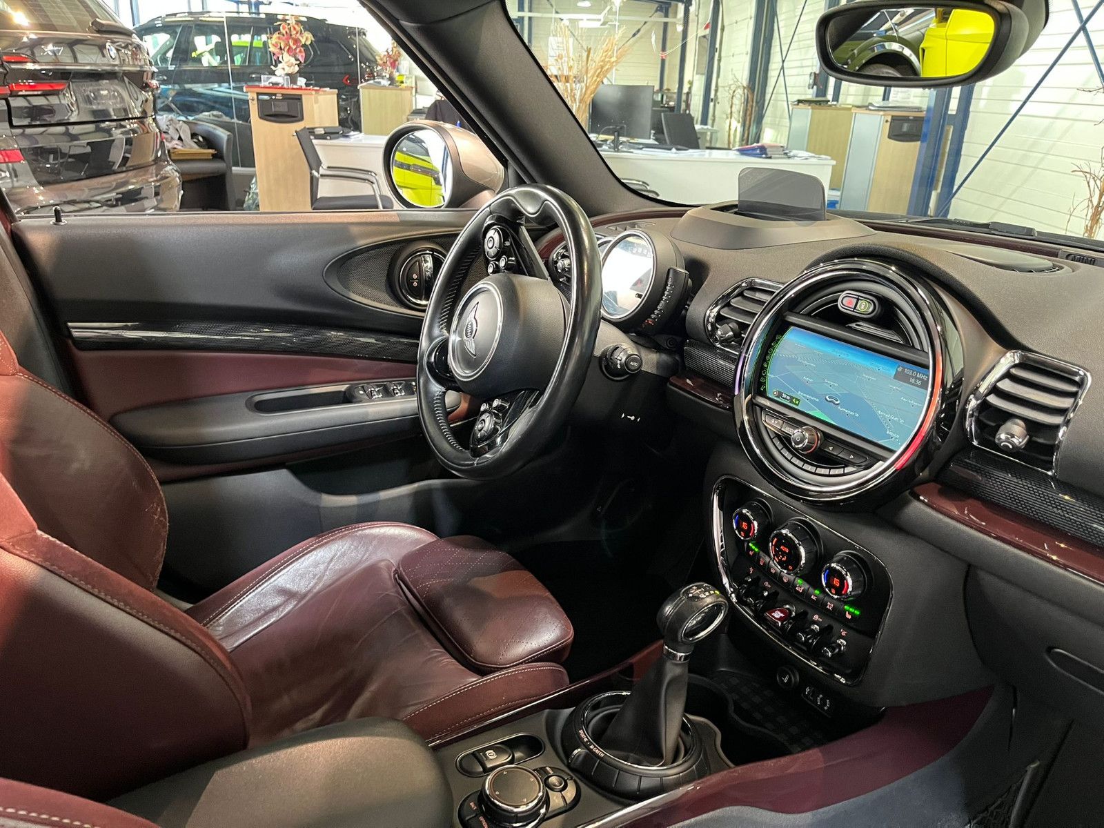 Fahrzeugabbildung MINI Cooper S Clubman*HEAD-UP*PANO*KEYLESS*RFK*