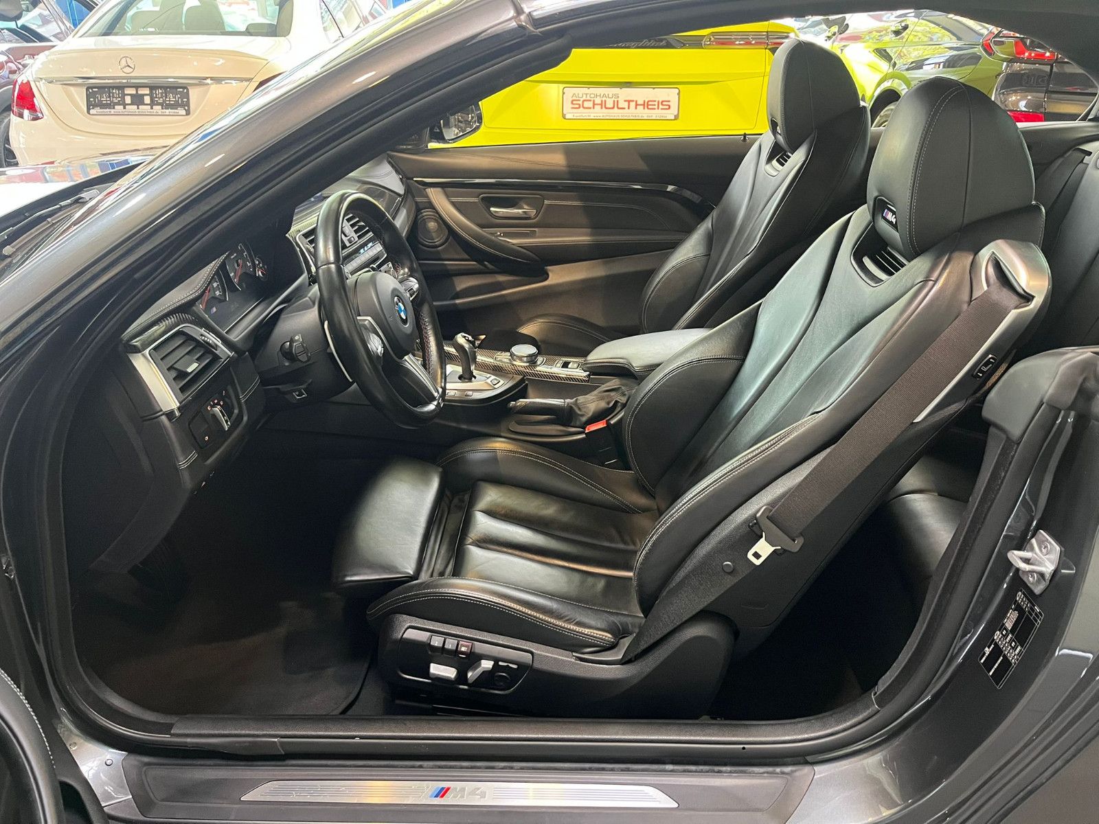 Fahrzeugabbildung BMW M4 Cabrio DKG Competition*1.HAND*DEUTSCHE-FZG*