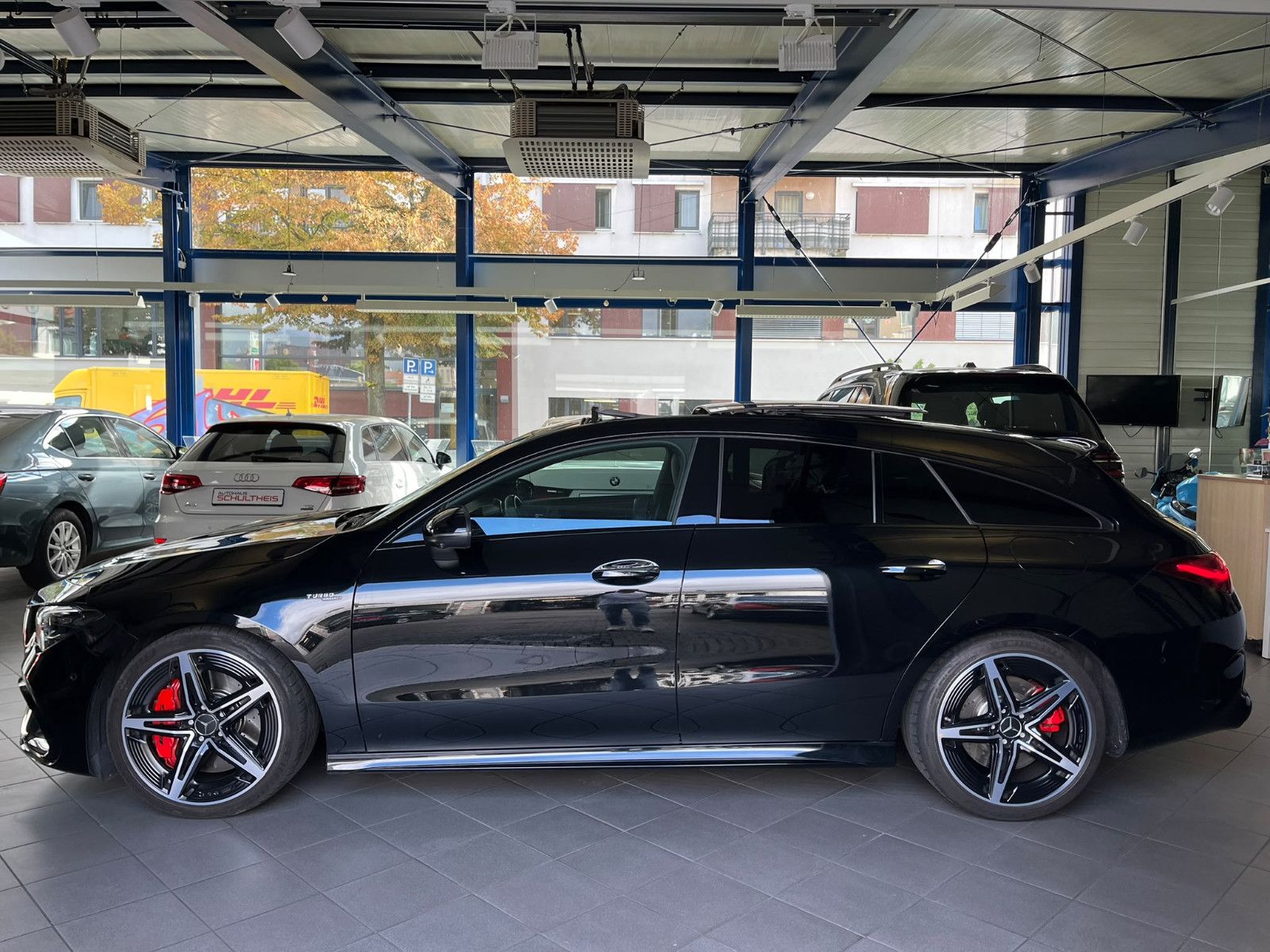 Fahrzeugabbildung Mercedes-Benz CLA 45 S AMG 4Matic Shooting Brake*PANO*HEADUP