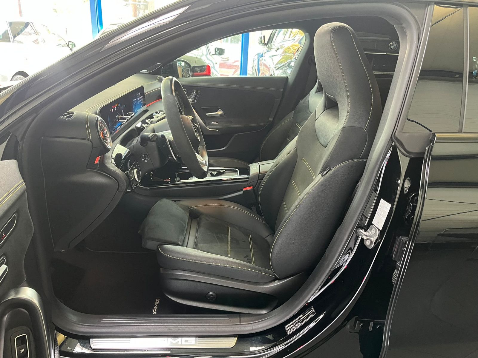 Fahrzeugabbildung Mercedes-Benz CLA 45 S AMG 4Matic Shooting Brake*PANO*HEADUP