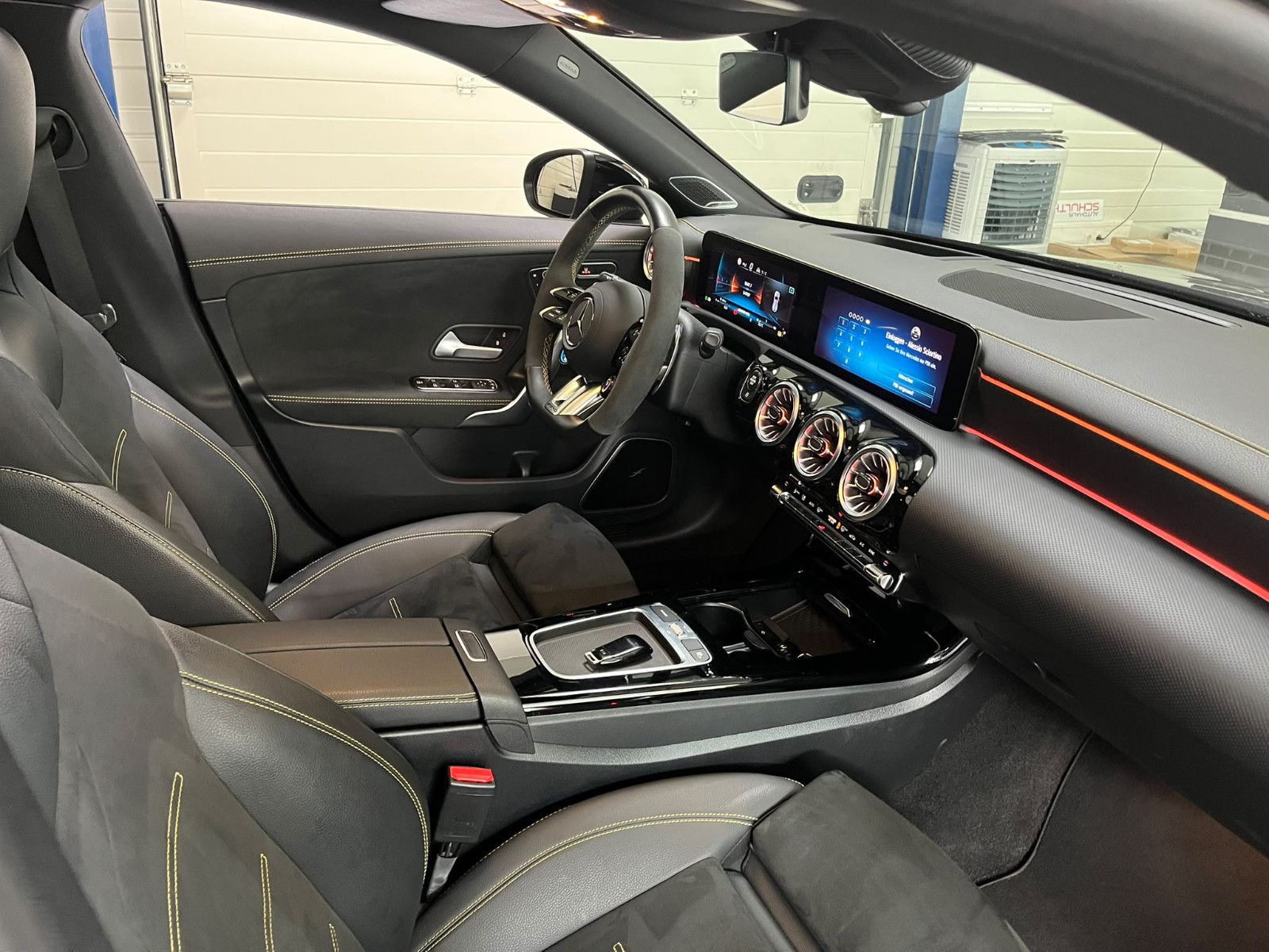 Fahrzeugabbildung Mercedes-Benz CLA 45 S AMG 4Matic Shooting Brake*PANO*HEADUP