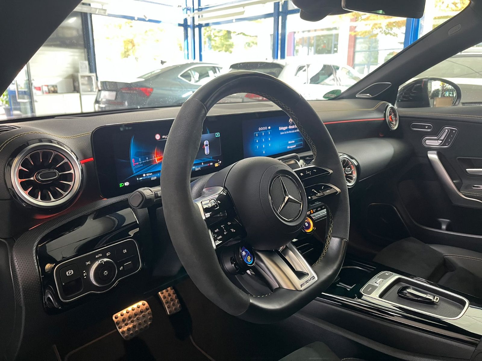 Fahrzeugabbildung Mercedes-Benz CLA 45 S AMG 4Matic Shooting Brake*PANO*HEADUP