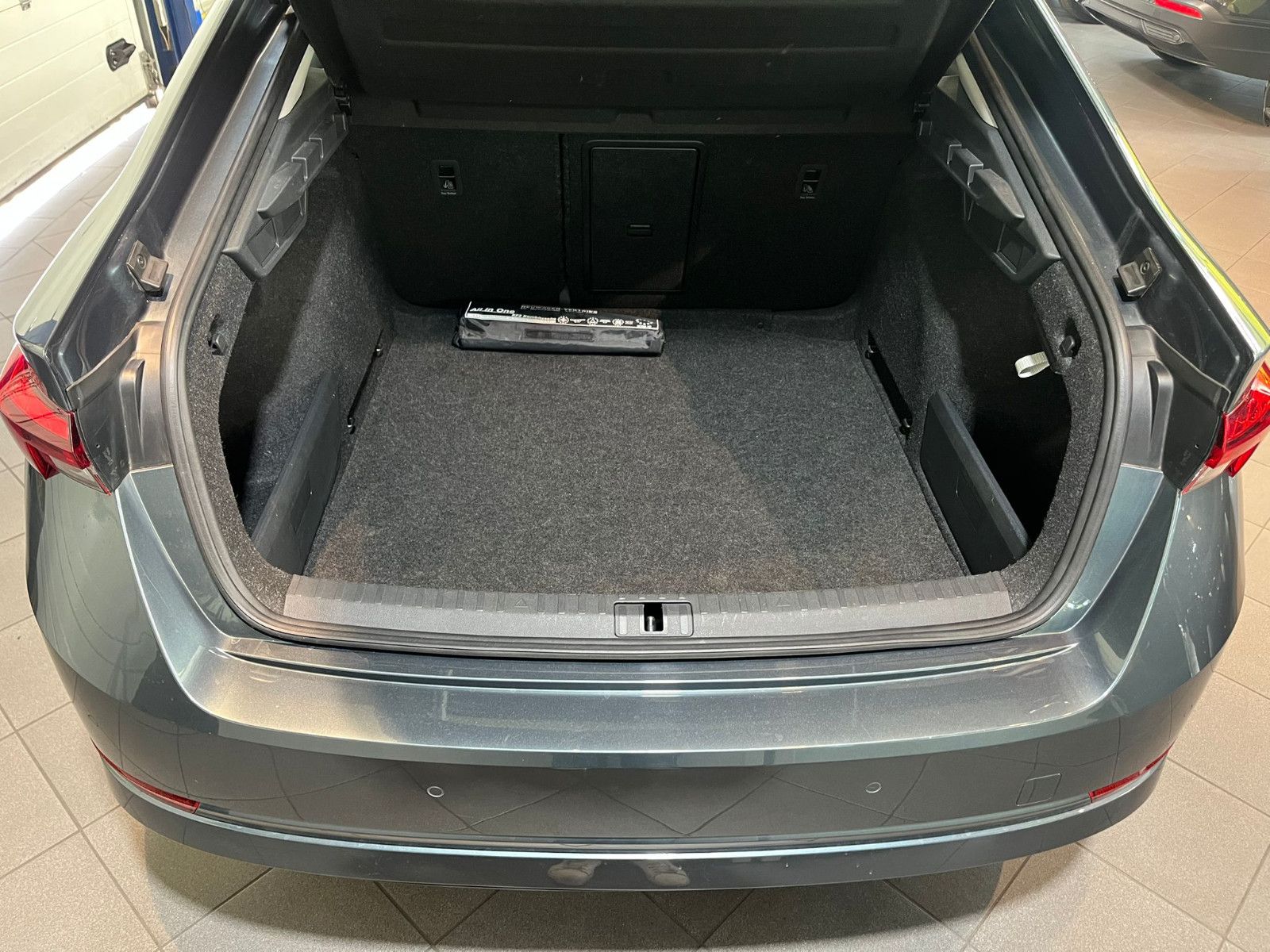 Fahrzeugabbildung SKODA Octavia Lim. Ambition*VC*LED*