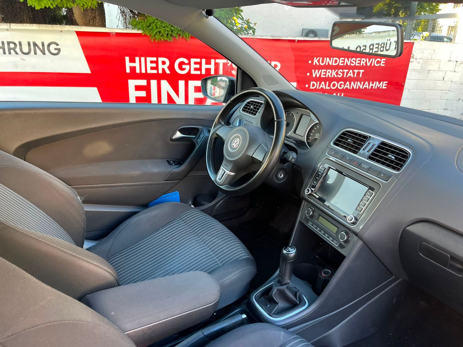 Fahrzeugabbildung Volkswagen Polo V Highline*NAVI*PDC*SITZHEIZUNG*KLIMAAUT