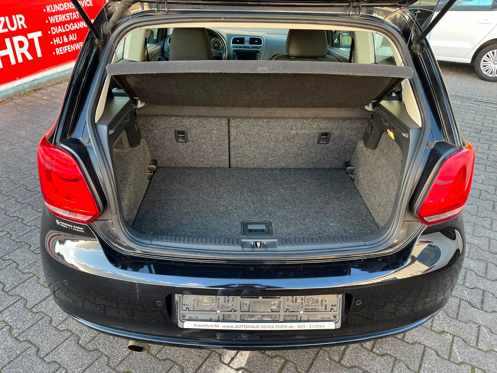 Fahrzeugabbildung Volkswagen Polo V Highline*NAVI*PDC*SITZHEIZUNG*KLIMAAUT