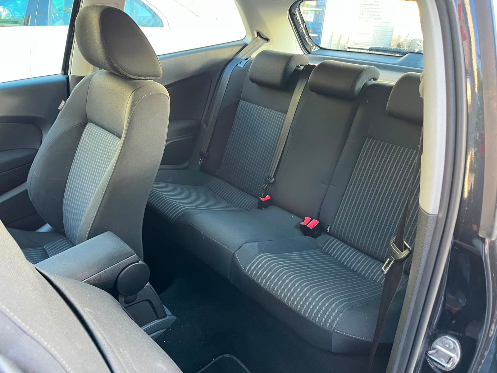 Fahrzeugabbildung Volkswagen Polo V Highline*NAVI*PDC*SITZHEIZUNG*KLIMAAUT