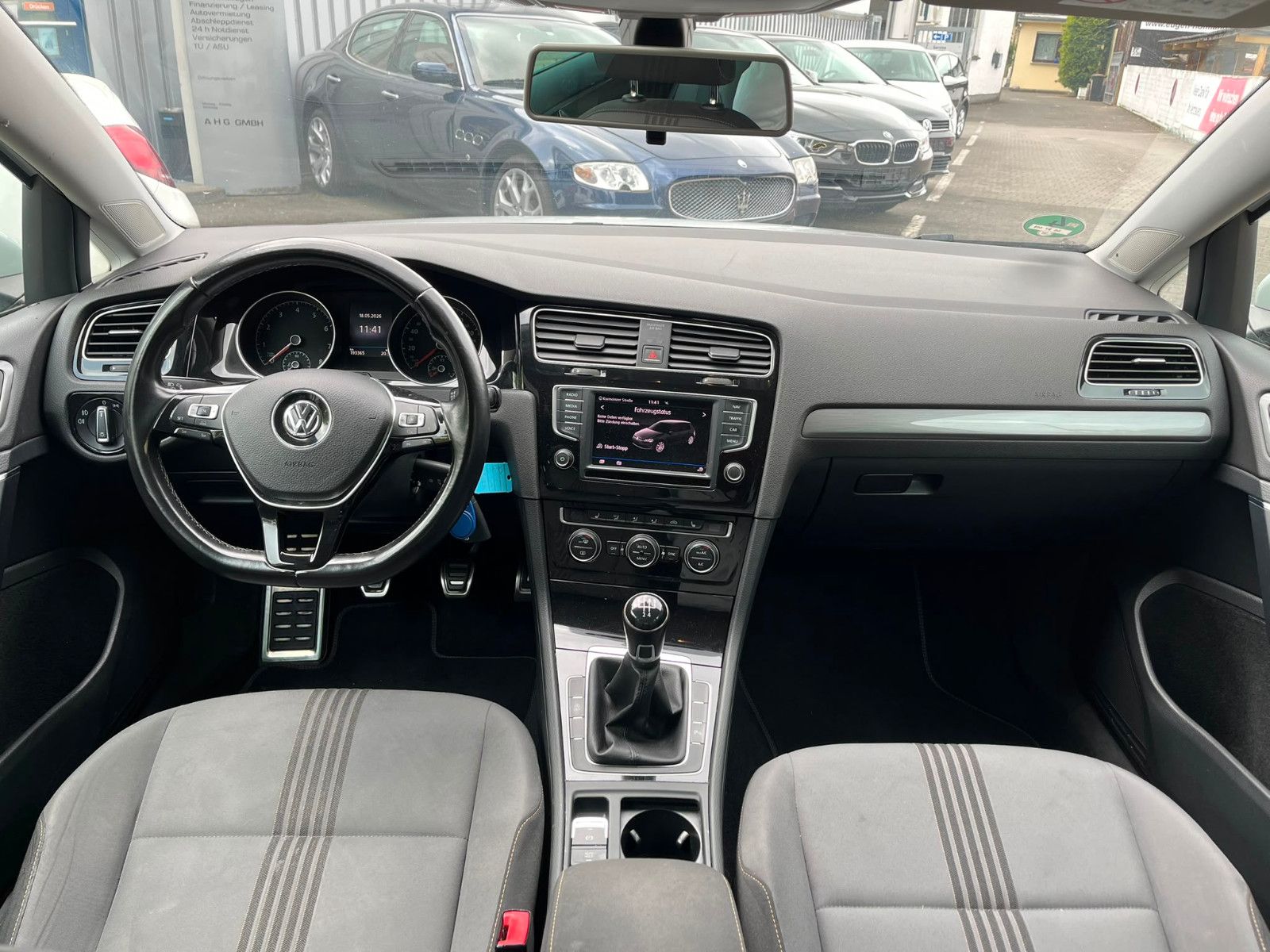 Fahrzeugabbildung Volkswagen Golf VII Lim. Allstar BMT