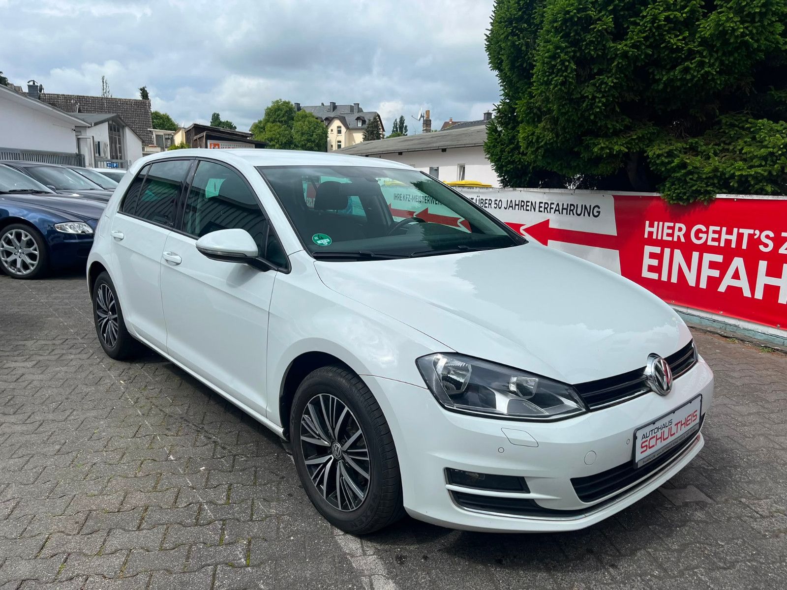 Fahrzeugabbildung Volkswagen Golf VII Lim. Allstar BMT