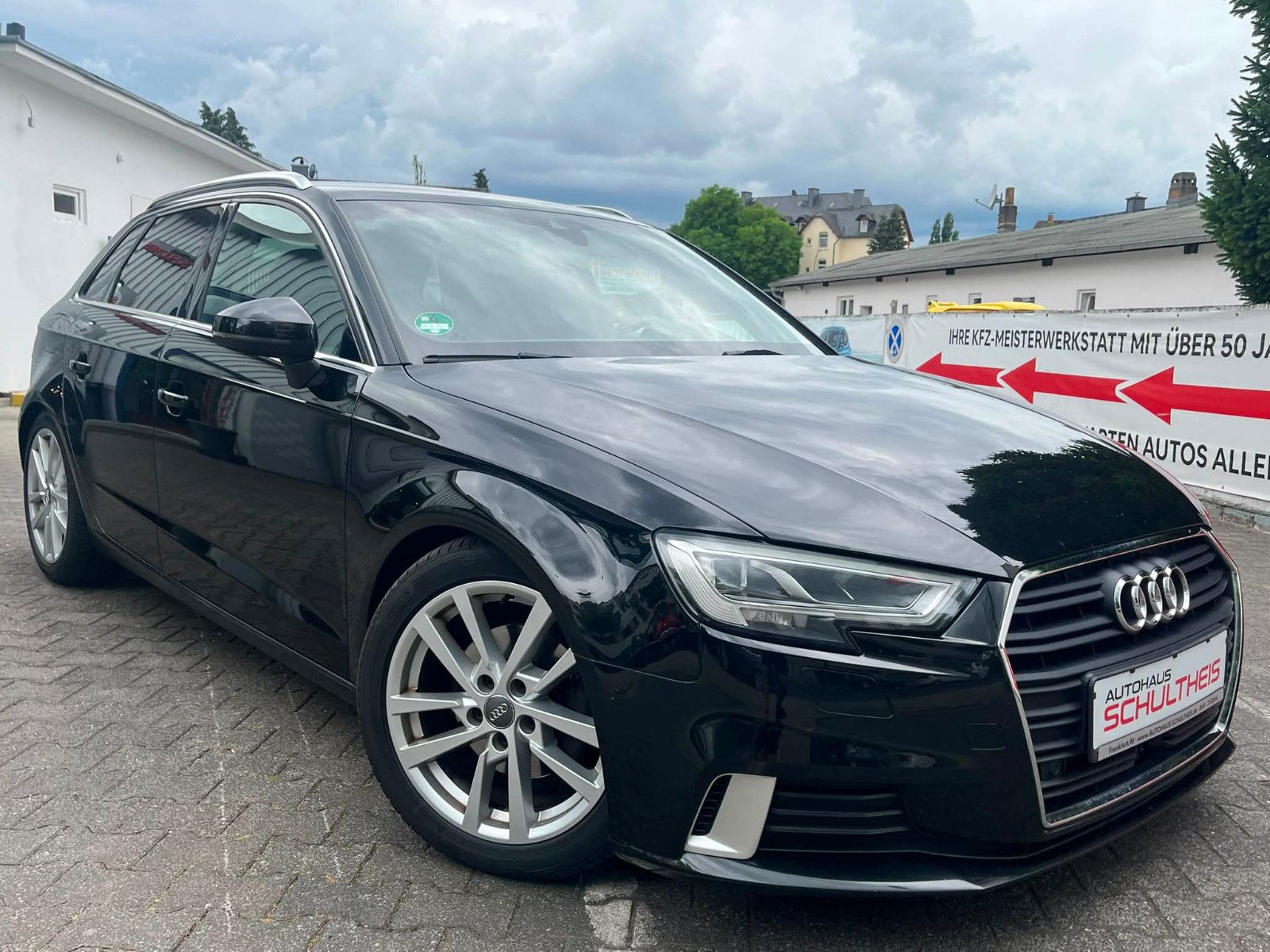 Audi A3 Sportback Sport*V-COCKPIT*KEYLESS*ACC*SPUR*