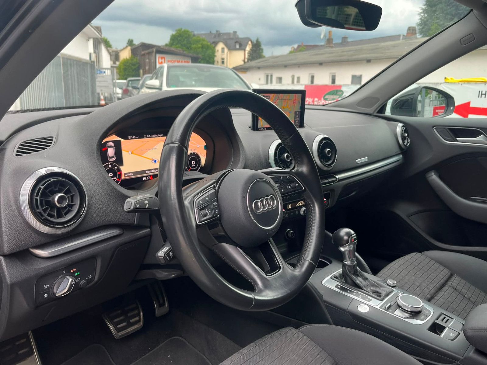 Fahrzeugabbildung Audi A3 Sportback Sport*V-COCKPIT*KEYLESS*ACC*SPUR*