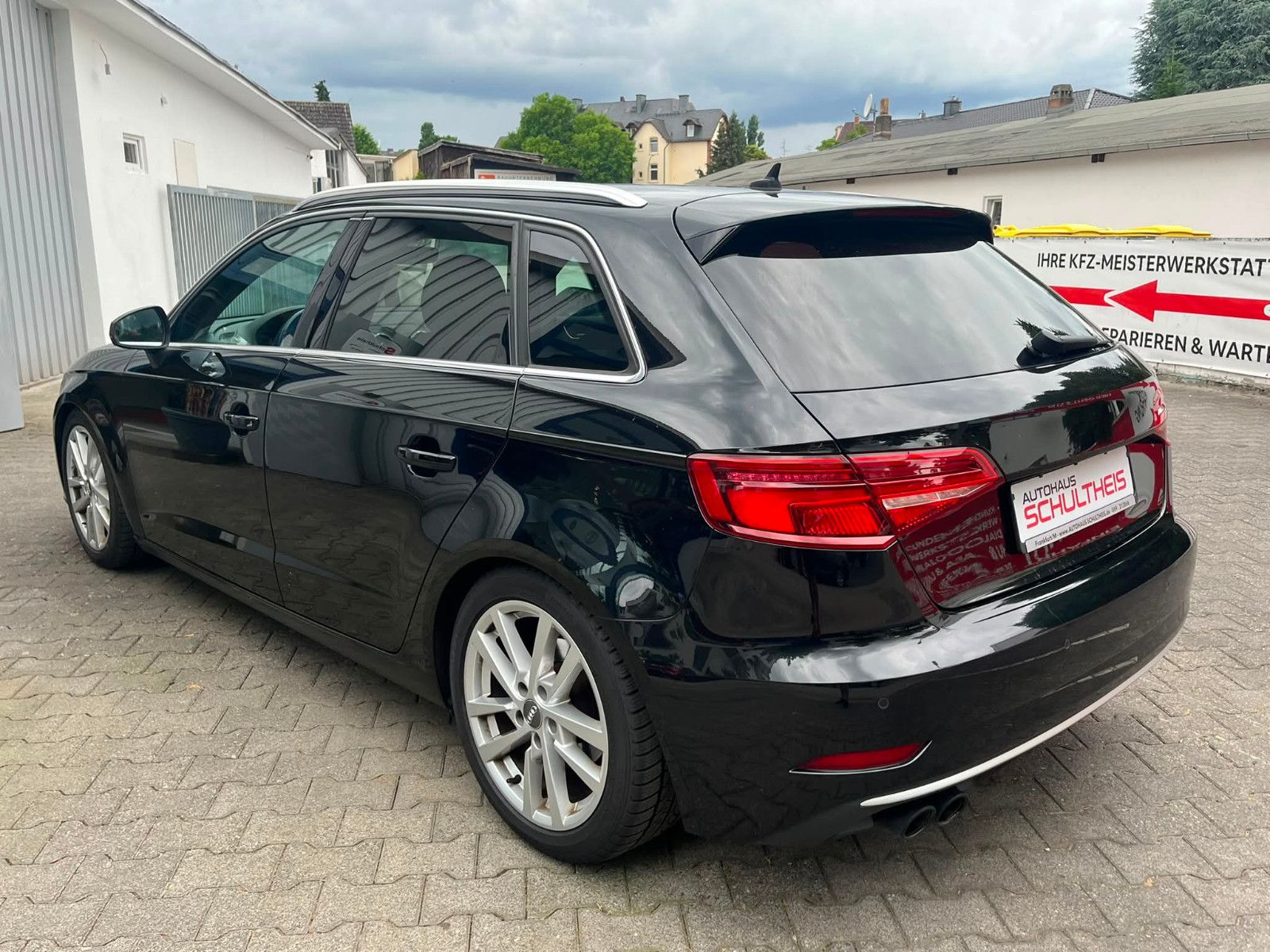 Fahrzeugabbildung Audi A3 Sportback Sport*V-COCKPIT*KEYLESS*ACC*SPUR*