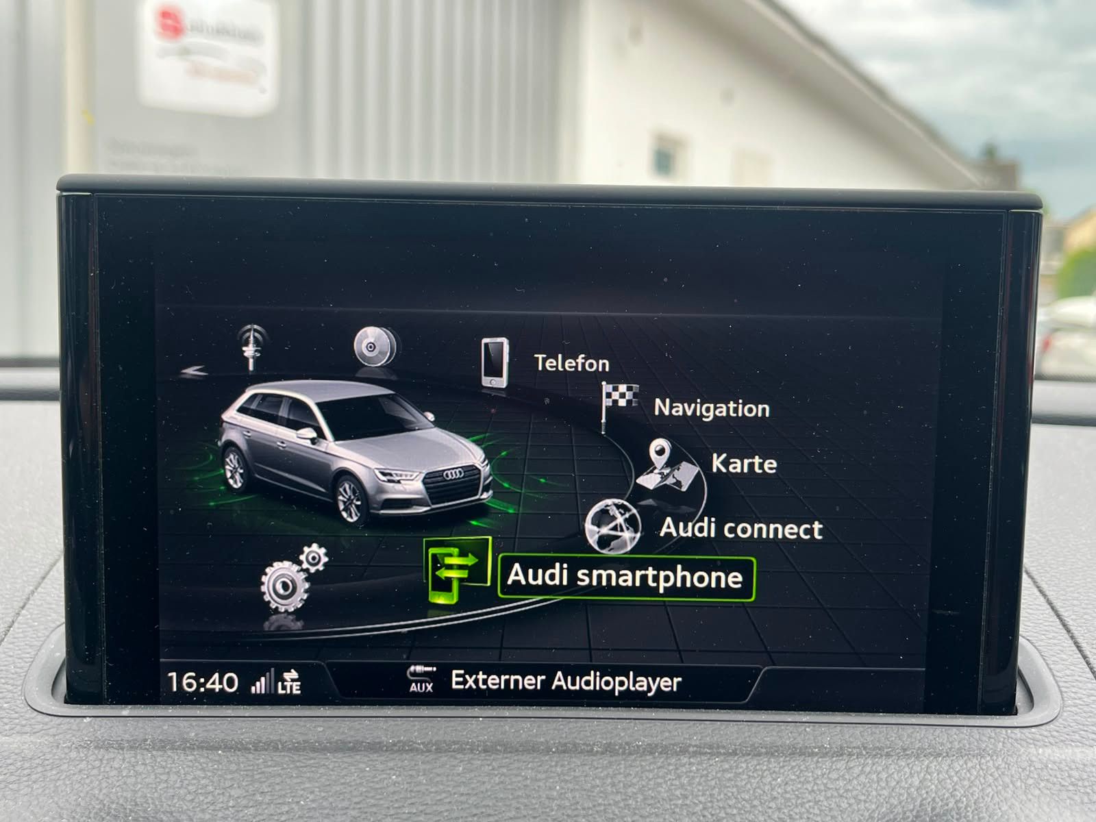 Fahrzeugabbildung Audi A3 Sportback Sport*V-COCKPIT*KEYLESS*ACC*SPUR*