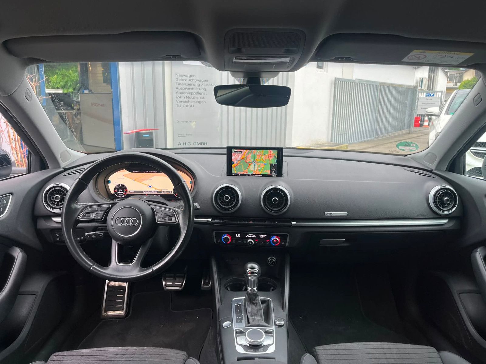 Fahrzeugabbildung Audi A3 Sportback Sport*V-COCKPIT*KEYLESS*ACC*SPUR*