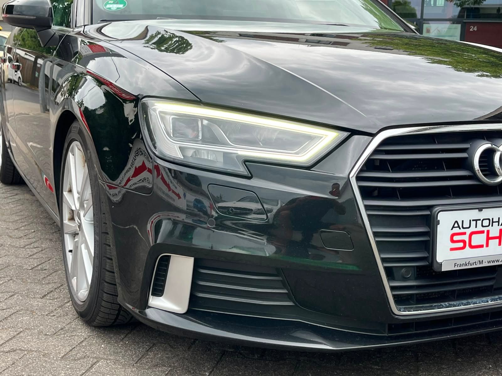 Fahrzeugabbildung Audi A3 Sportback Sport*V-COCKPIT*KEYLESS*ACC*SPUR*