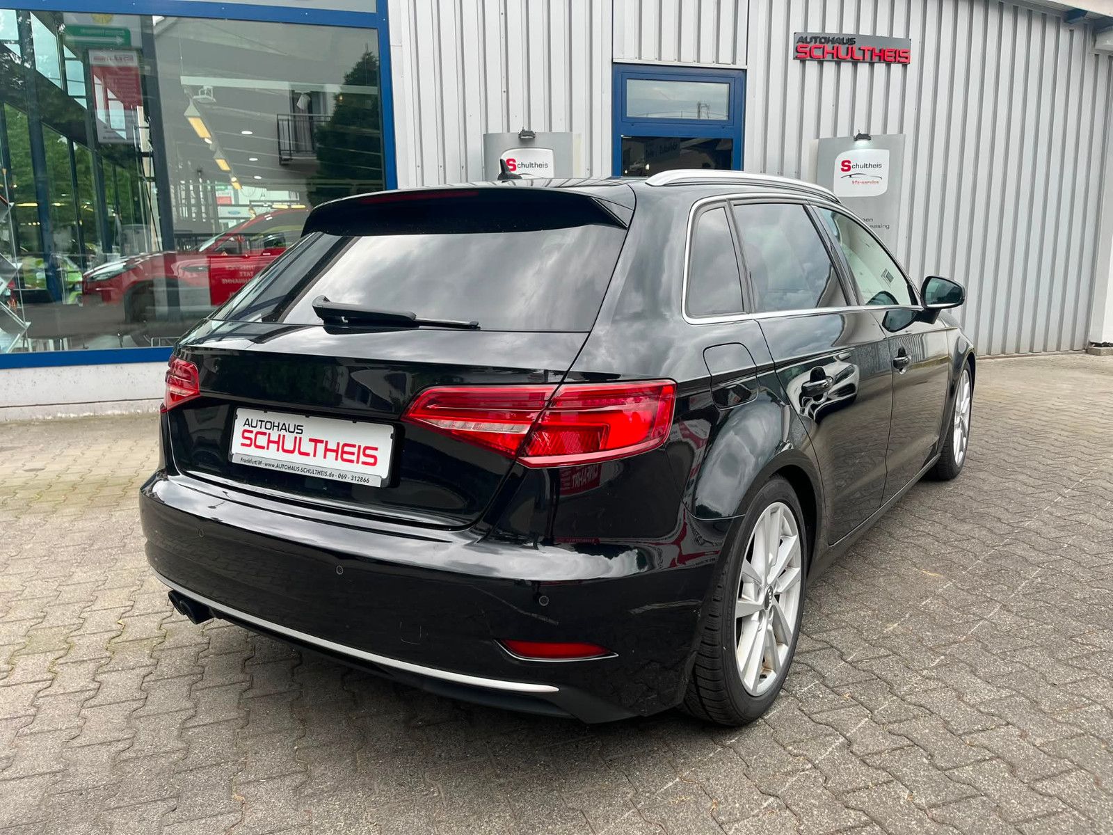 Fahrzeugabbildung Audi A3 Sportback Sport*V-COCKPIT*KEYLESS*ACC*SPUR*