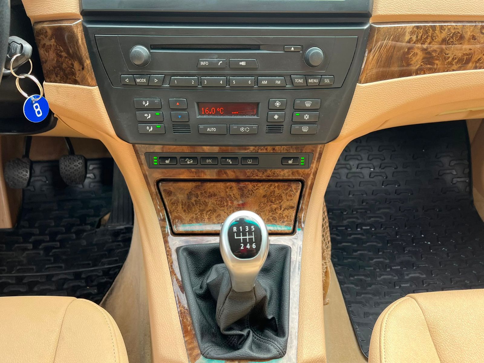 Fahrzeugabbildung BMW X3 2.0*LEDER*PANO*AHK*PDC*SHZ*XENON*