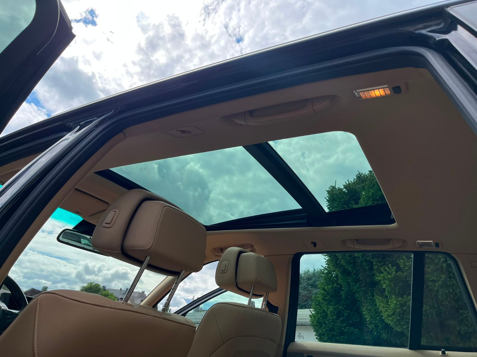 Fahrzeugabbildung BMW X3 2.0*LEDER*PANO*AHK*PDC*SHZ*XENON*