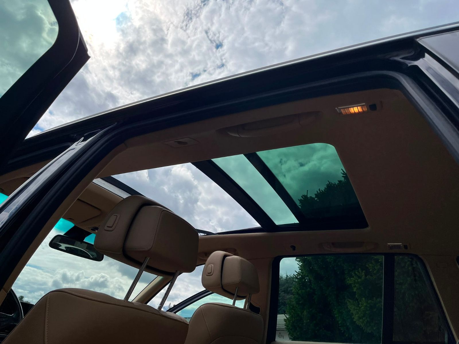 Fahrzeugabbildung BMW X3 2.0*LEDER*PANO*AHK*PDC*SHZ*XENON*