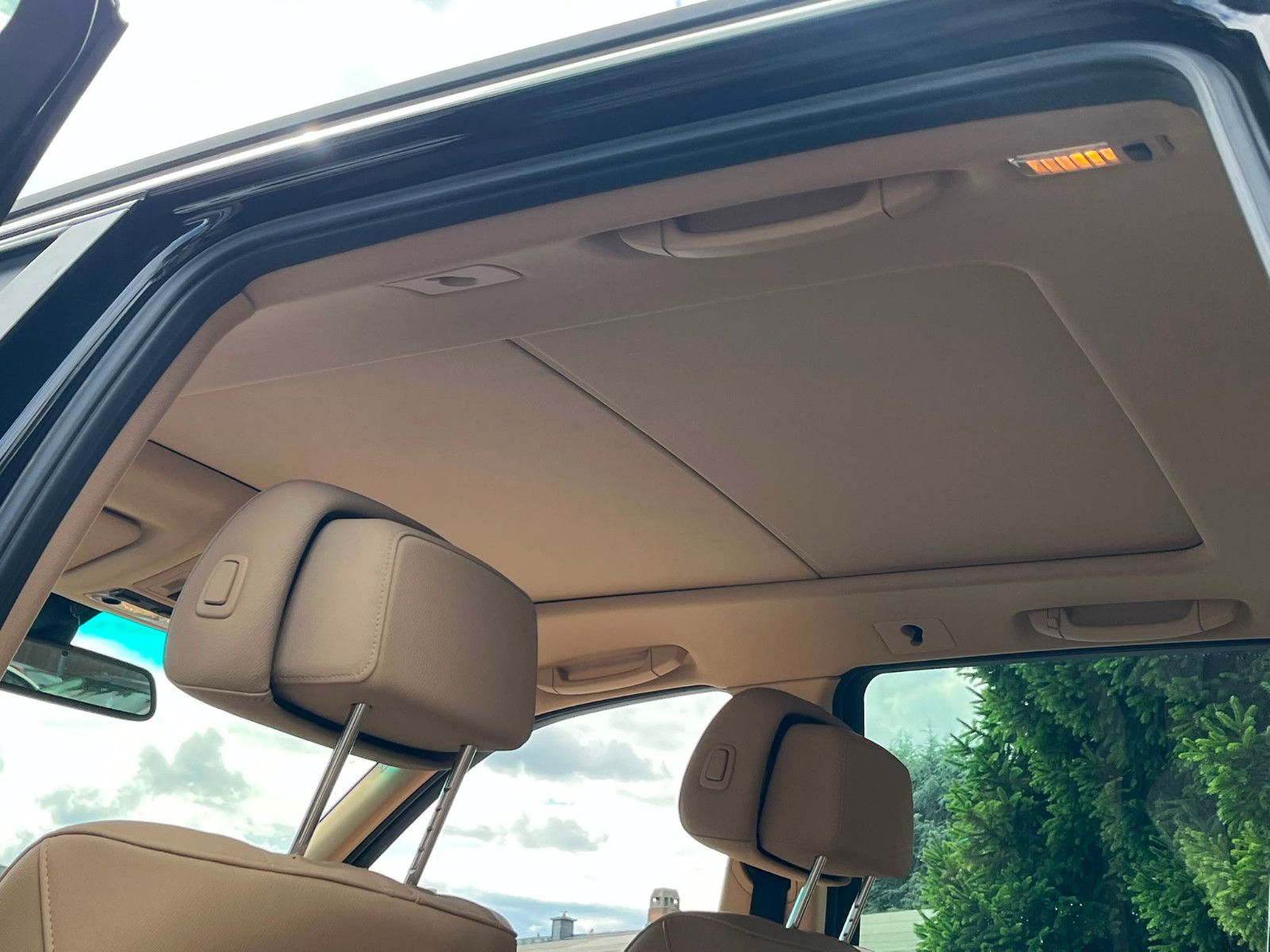 Fahrzeugabbildung BMW X3 2.0*LEDER*PANO*AHK*PDC*SHZ*XENON*