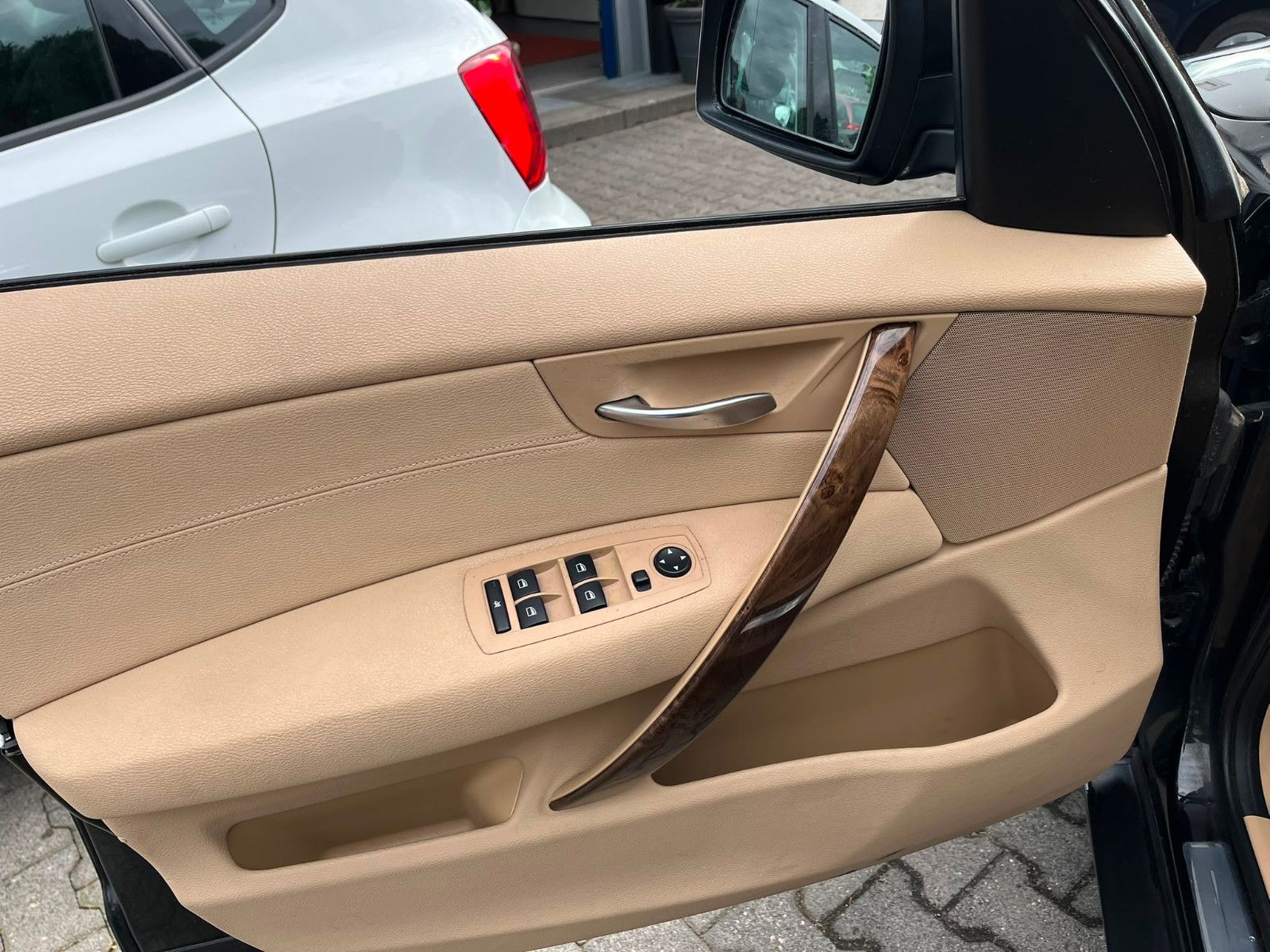 Fahrzeugabbildung BMW X3 2.0*LEDER*PANO*AHK*PDC*SHZ*XENON*