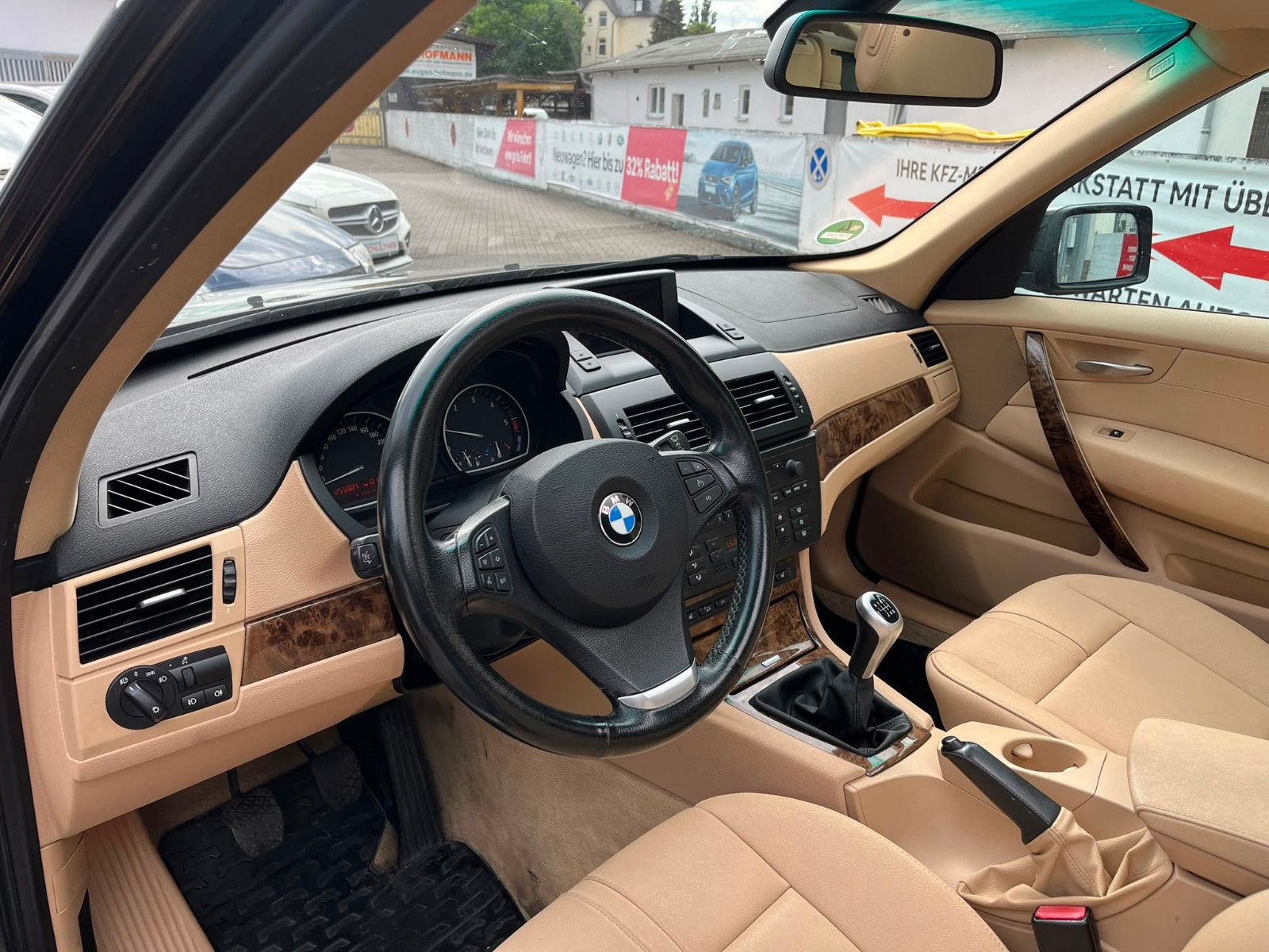 Fahrzeugabbildung BMW X3 2.0*LEDER*PANO*AHK*PDC*SHZ*XENON*