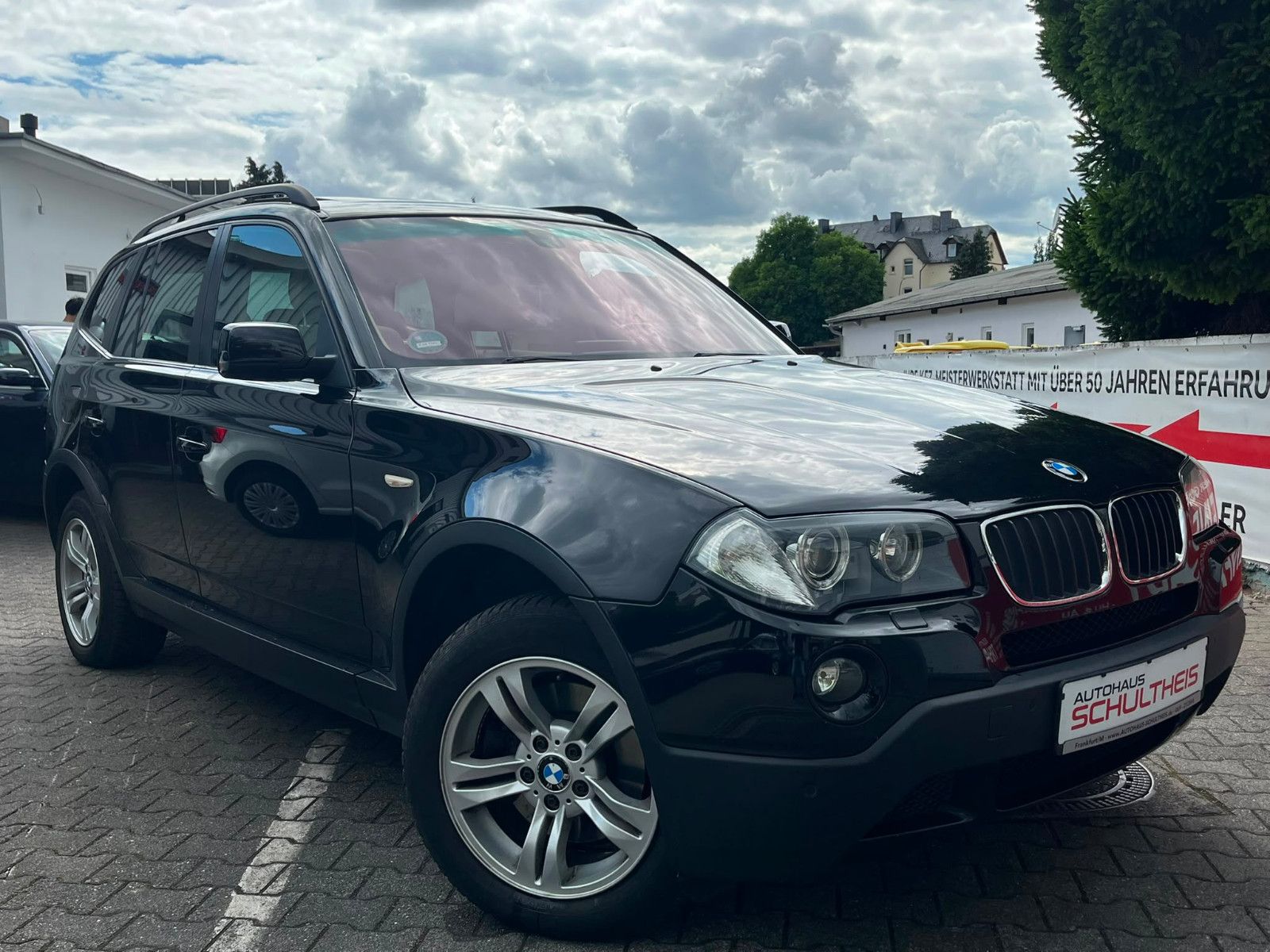 Fahrzeugabbildung BMW X3 2.0*LEDER*PANO*AHK*PDC*SHZ*XENON*