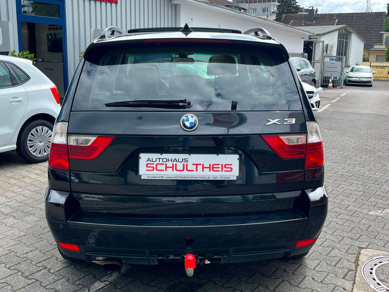 Fahrzeugabbildung BMW X3 2.0*LEDER*PANO*AHK*PDC*SHZ*XENON*