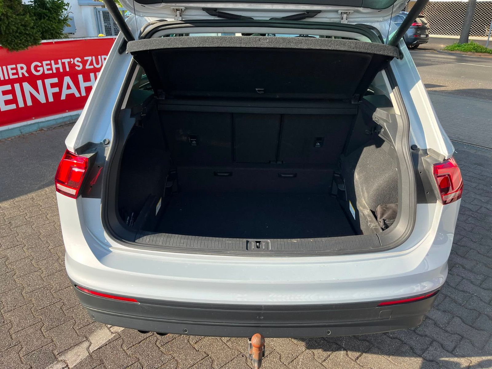 Fahrzeugabbildung Volkswagen Tiguan Join 4Motion DSG*PANORAMA*AHK*LED*APPLECA