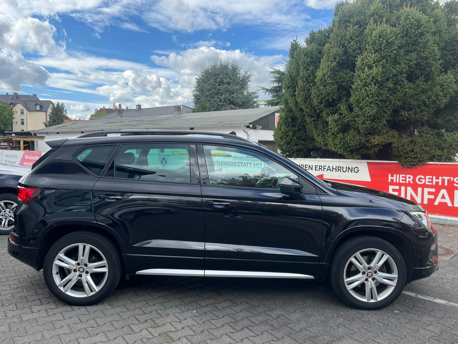 Fahrzeugabbildung SEAT Ateca FR 4Drive DSG*LED*PANO*ALCANTARA*