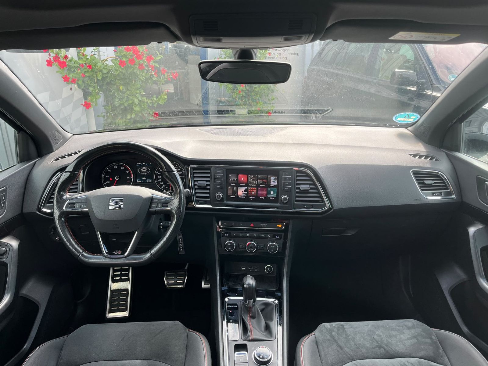 Fahrzeugabbildung SEAT Ateca FR 4Drive DSG*LED*PANO*ALCANTARA*