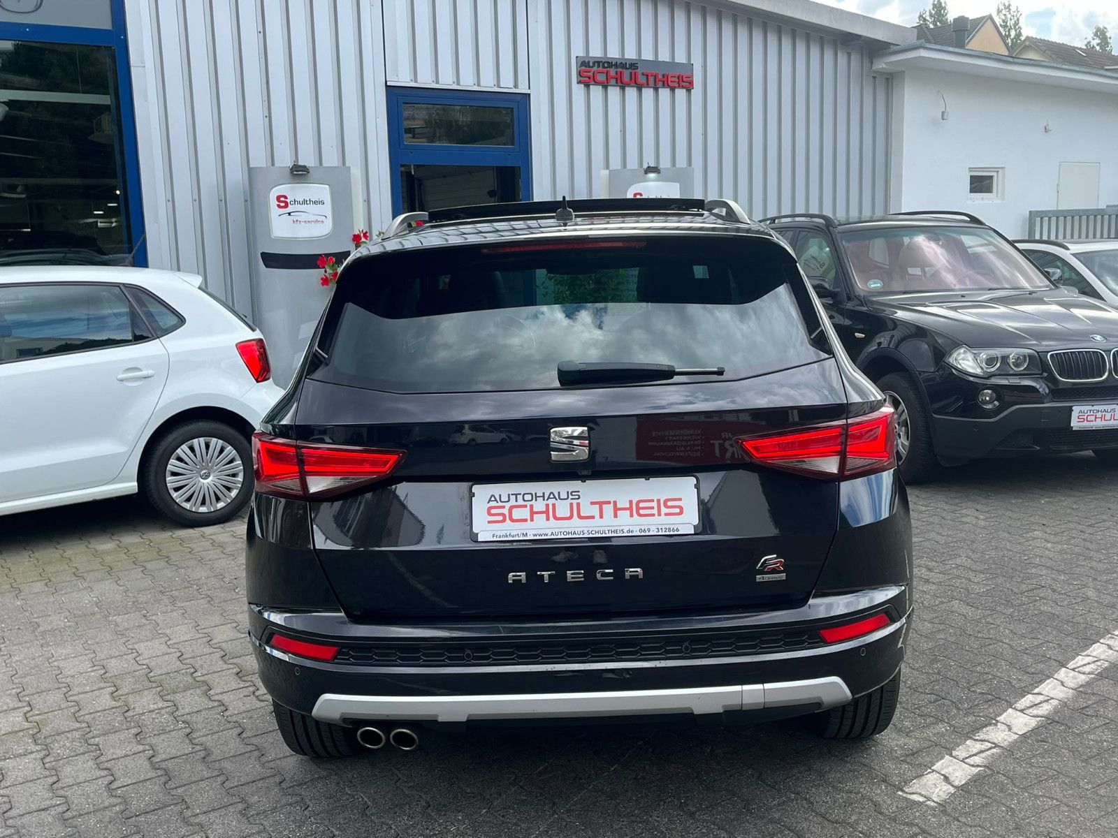 Fahrzeugabbildung SEAT Ateca FR 4Drive DSG*LED*PANO*ALCANTARA*
