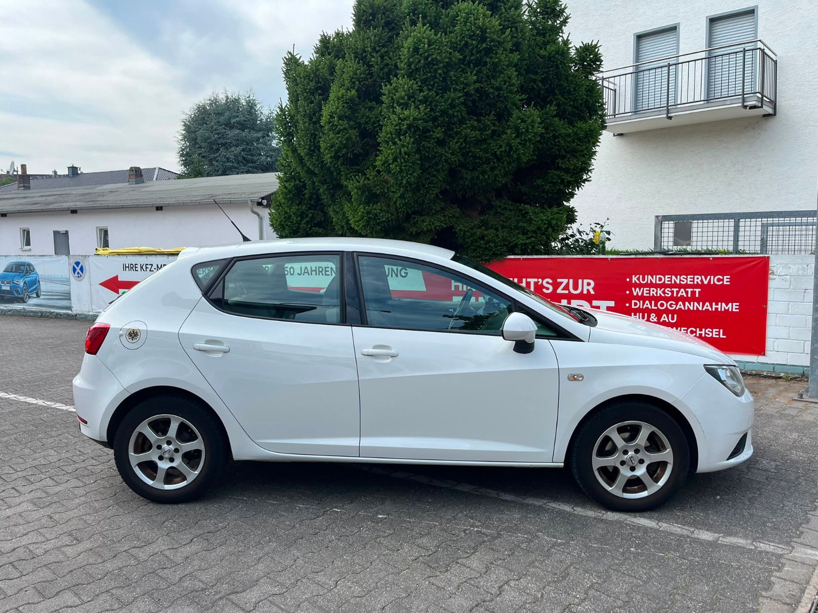 Fahrzeugabbildung SEAT Ibiza Lim. Stylance / Style