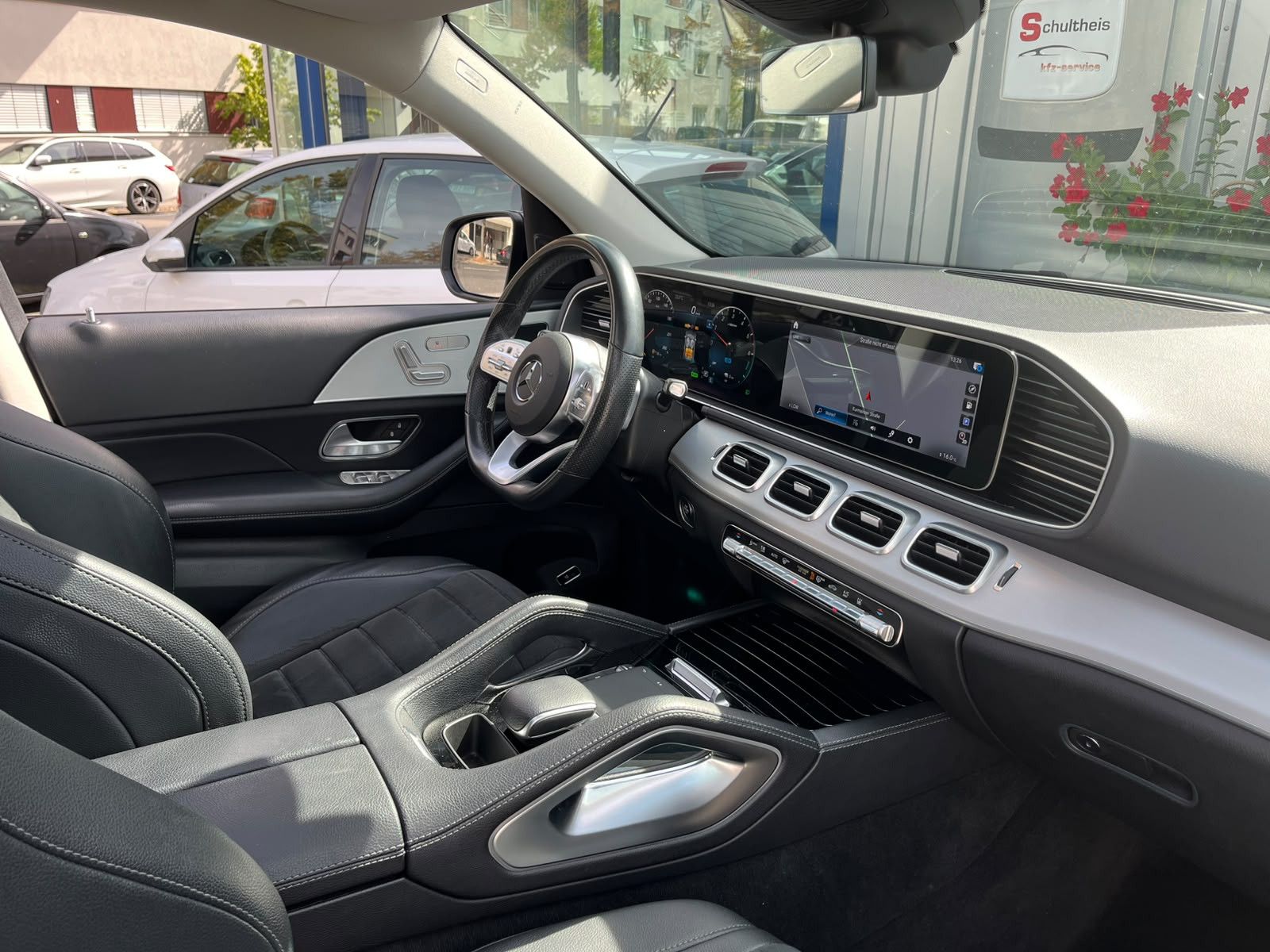 Fahrzeugabbildung Mercedes-Benz GLE 350 de 4Matic AMG Line *PANO*AHK*360