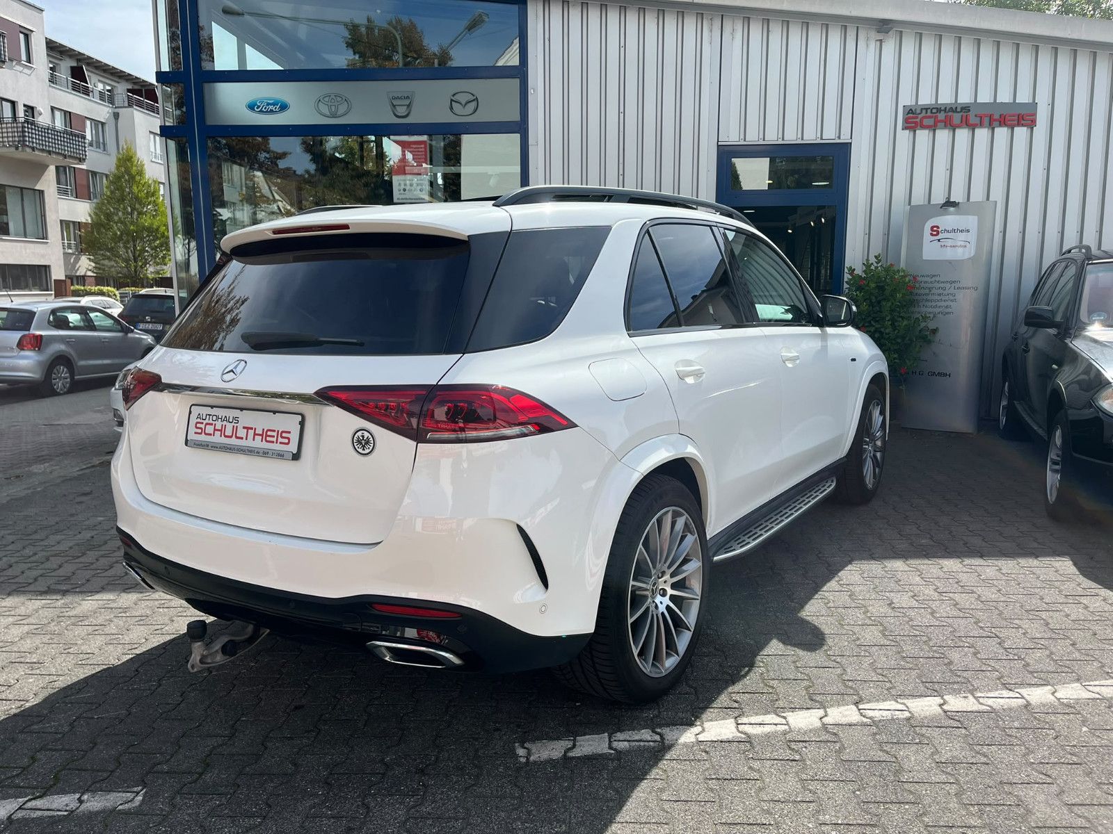 Fahrzeugabbildung Mercedes-Benz GLE 350 de 4Matic AMG Line *PANO*AHK*360