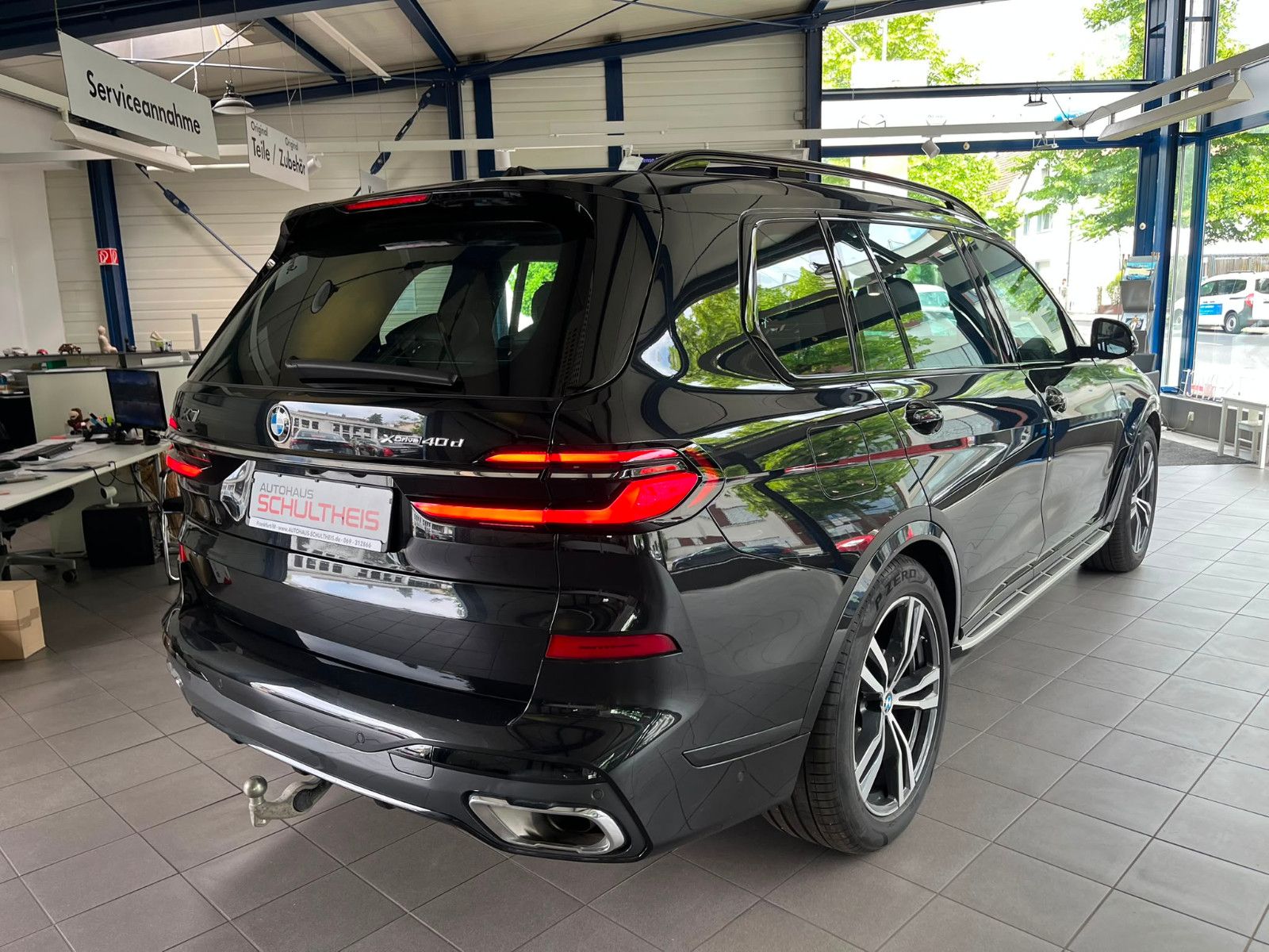 Fahrzeugabbildung BMW X7 xDrive 40 d M Sport *7SITZE*GARANTIE2028*360G