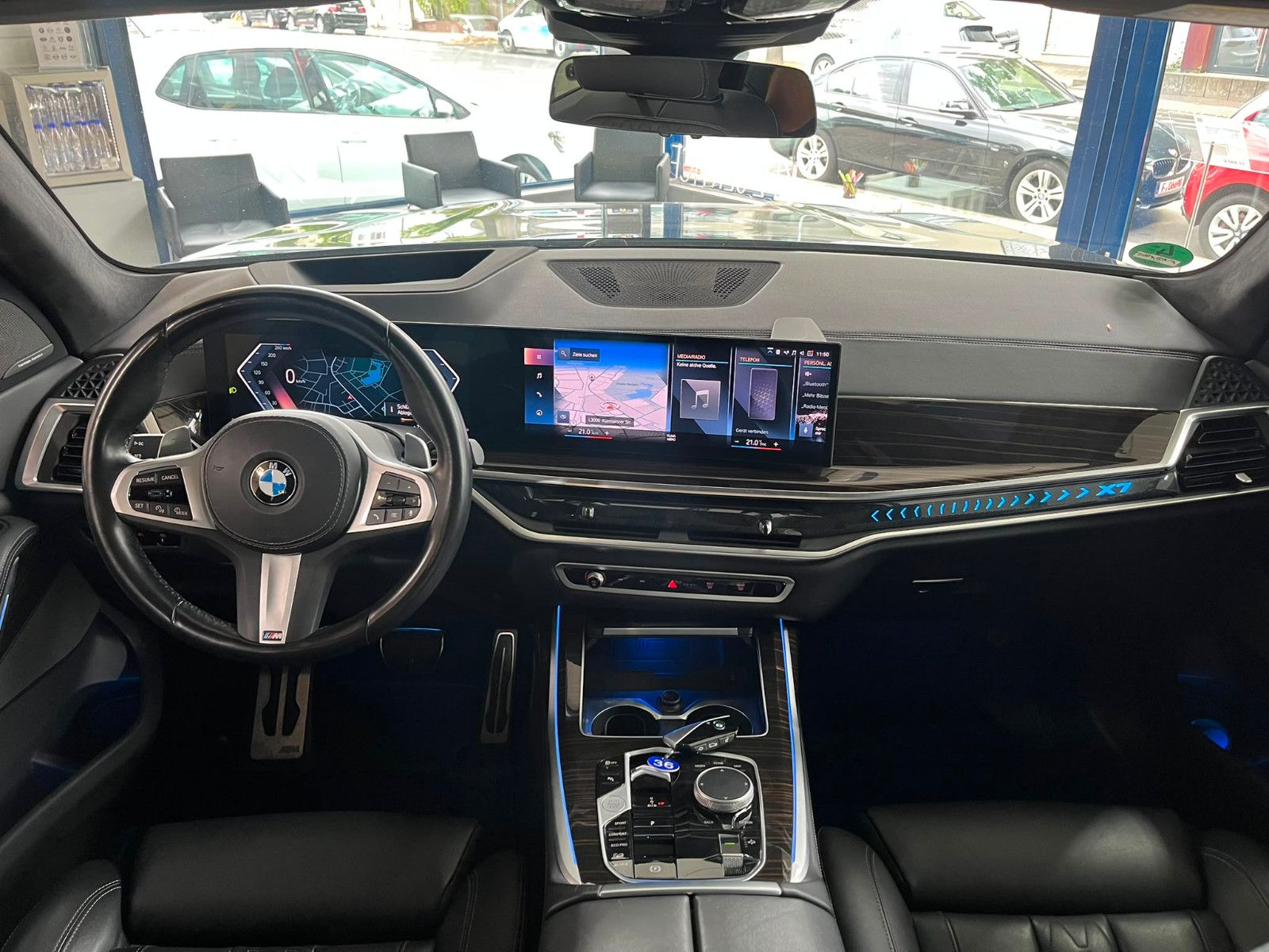 Fahrzeugabbildung BMW X7 xDrive 40 d M Sport *7SITZE*GARANTIE2028*360G
