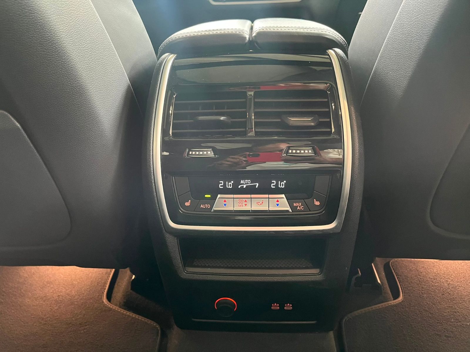 Fahrzeugabbildung BMW X7 xDrive 40 d M Sport *7SITZE*GARANTIE2028*360G