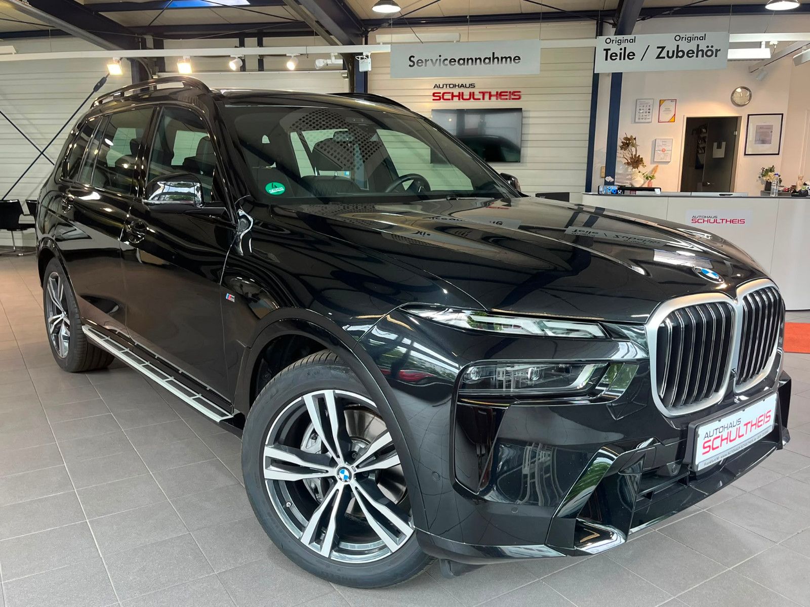Fahrzeugabbildung BMW X7 xDrive 40 d M Sport *7SITZE*GARANTIE2028*360G