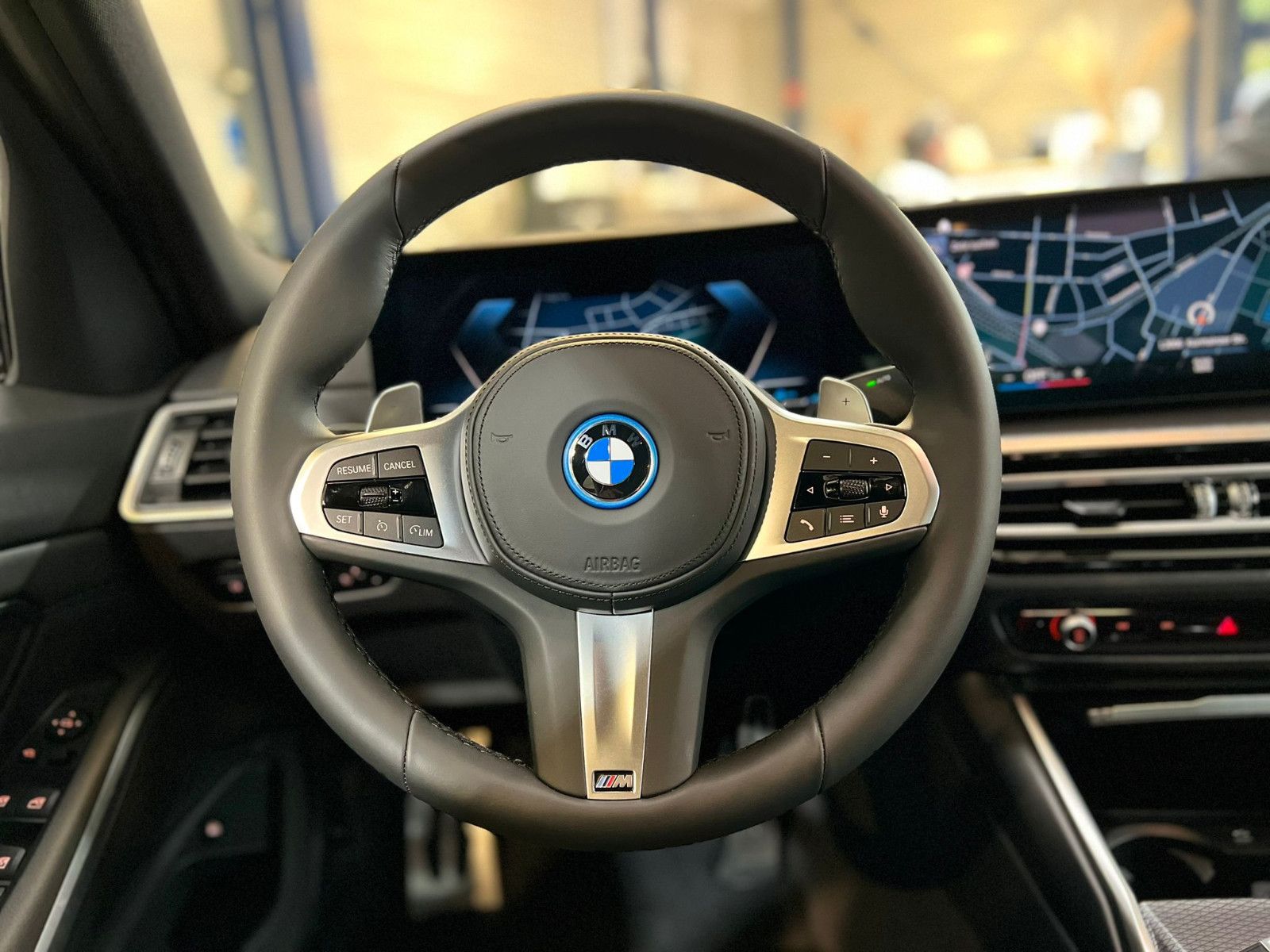 Fahrzeugabbildung BMW 320 e M Sport|Kamera|Facelift|Widescreen|