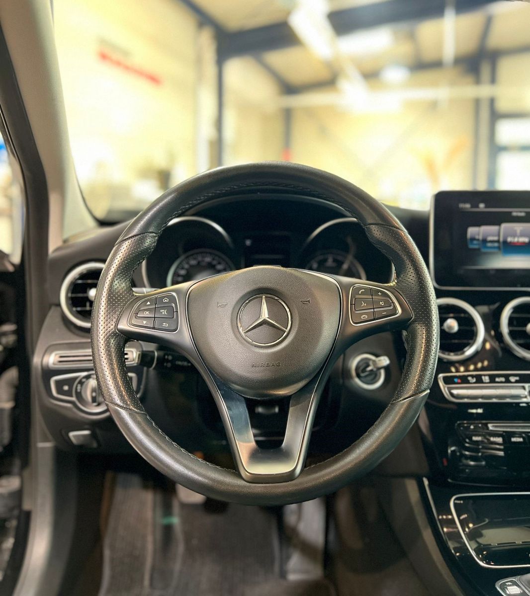 Fahrzeugabbildung Mercedes-Benz C 220 T|Kamera|Elekt.Heckklap|Night-Paket|AHK|