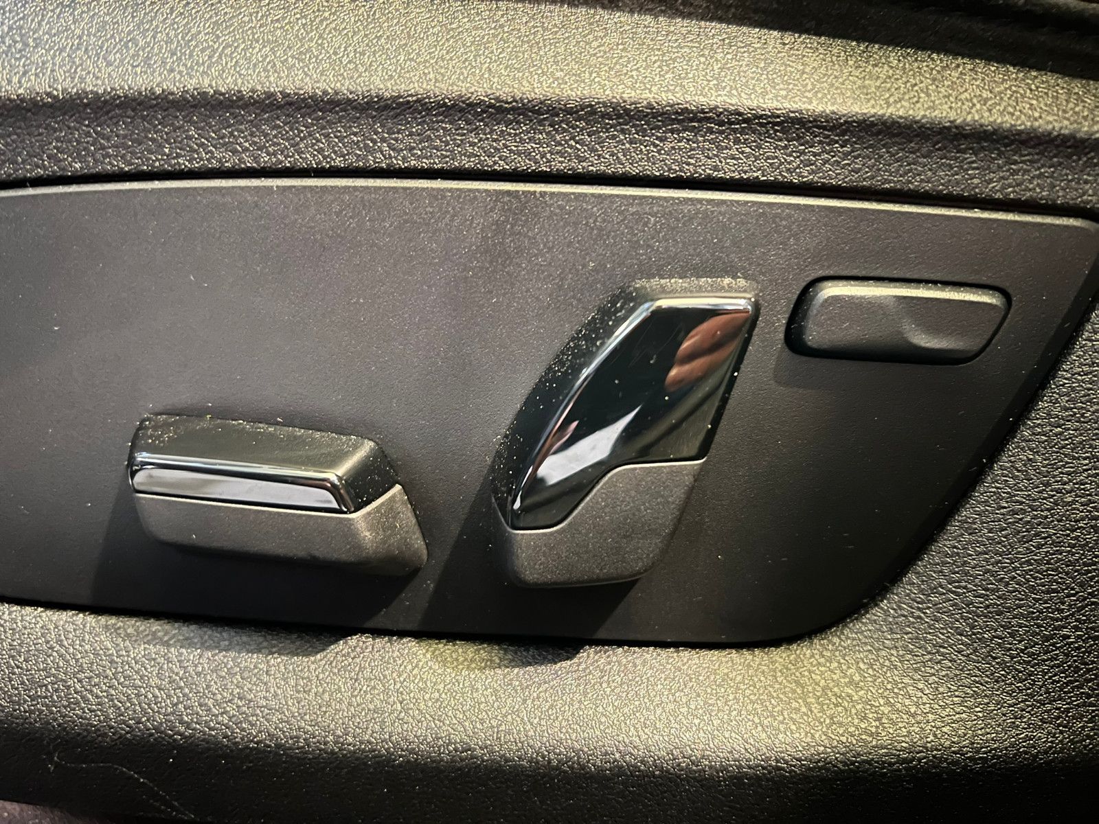 Fahrzeugabbildung BMW 520 e M Sport|CarPlay|Plug-In|Tempomat|Shadow|