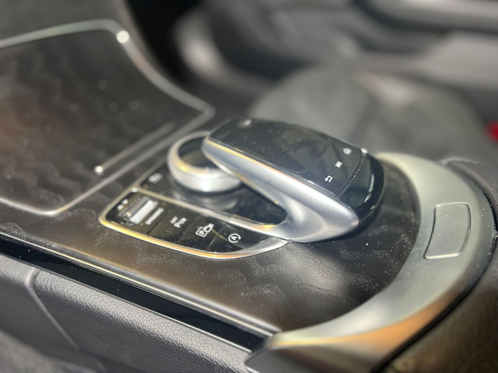 Fahrzeugabbildung Mercedes-Benz C 180  Coupe |AMG|