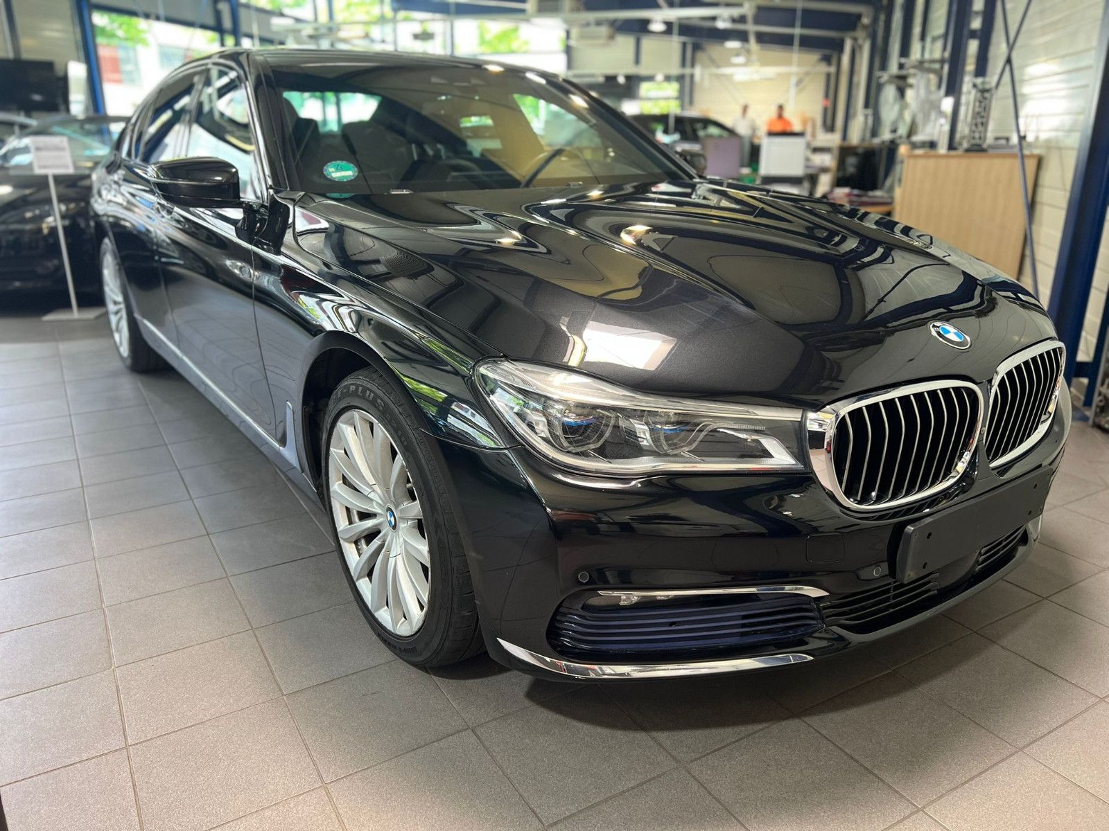 BMW BMW730dxDrive|Schiebedach|Gestik|Luft|
